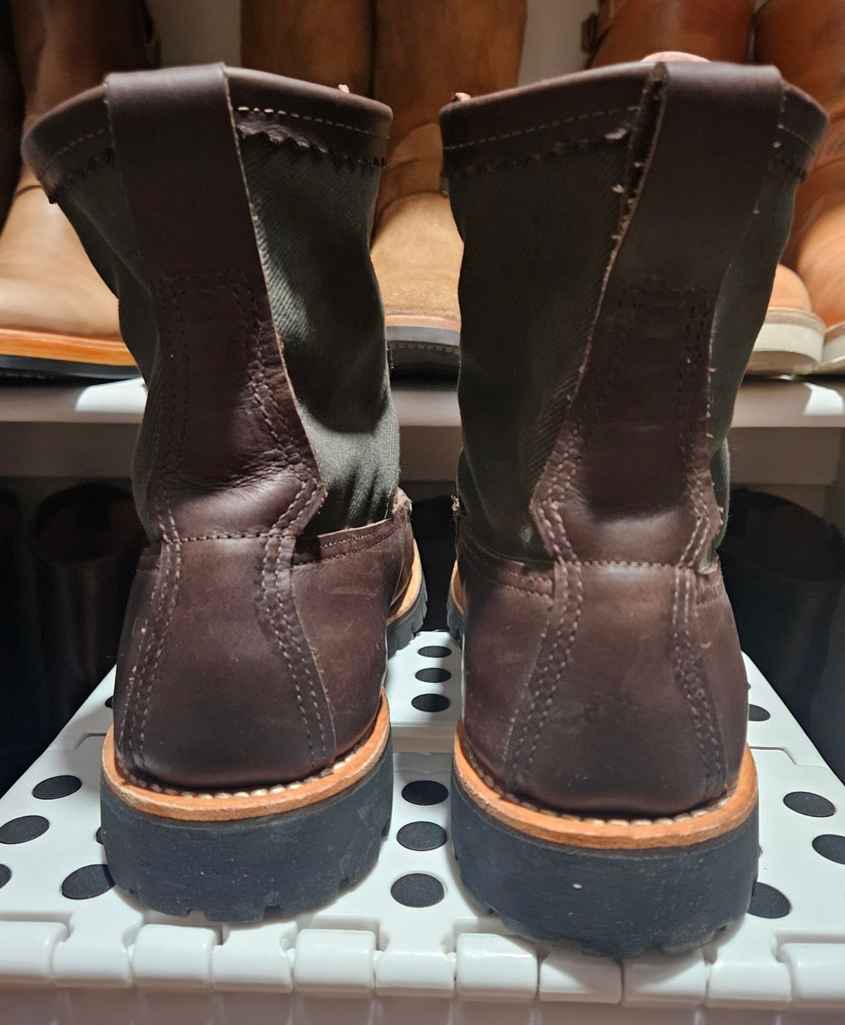 Photo by Adam_C on May 25, 2025 of the Russell Moccasin Co. Bruce Chatwin Expedition Boot in Full-Grain Timberjack.