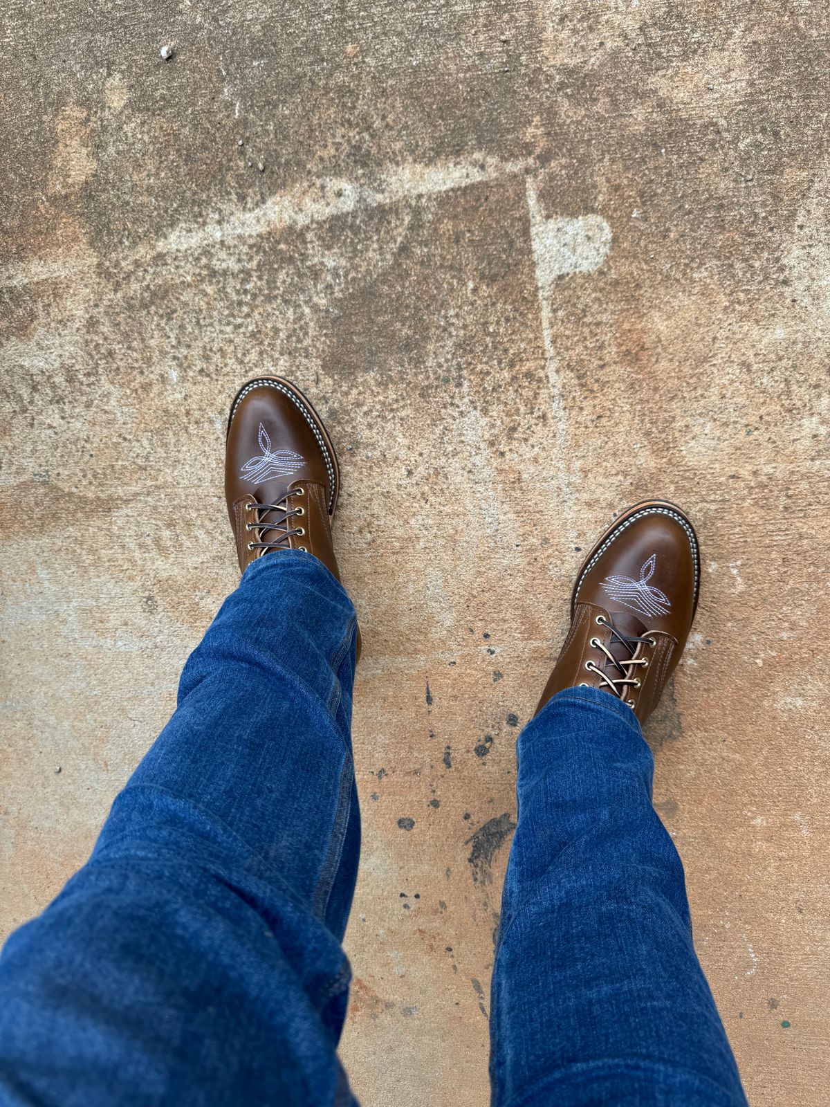 Photo by bearjohn on November 9, 2024 of the Nicks Packer in Horween British Tan Chromexcel.