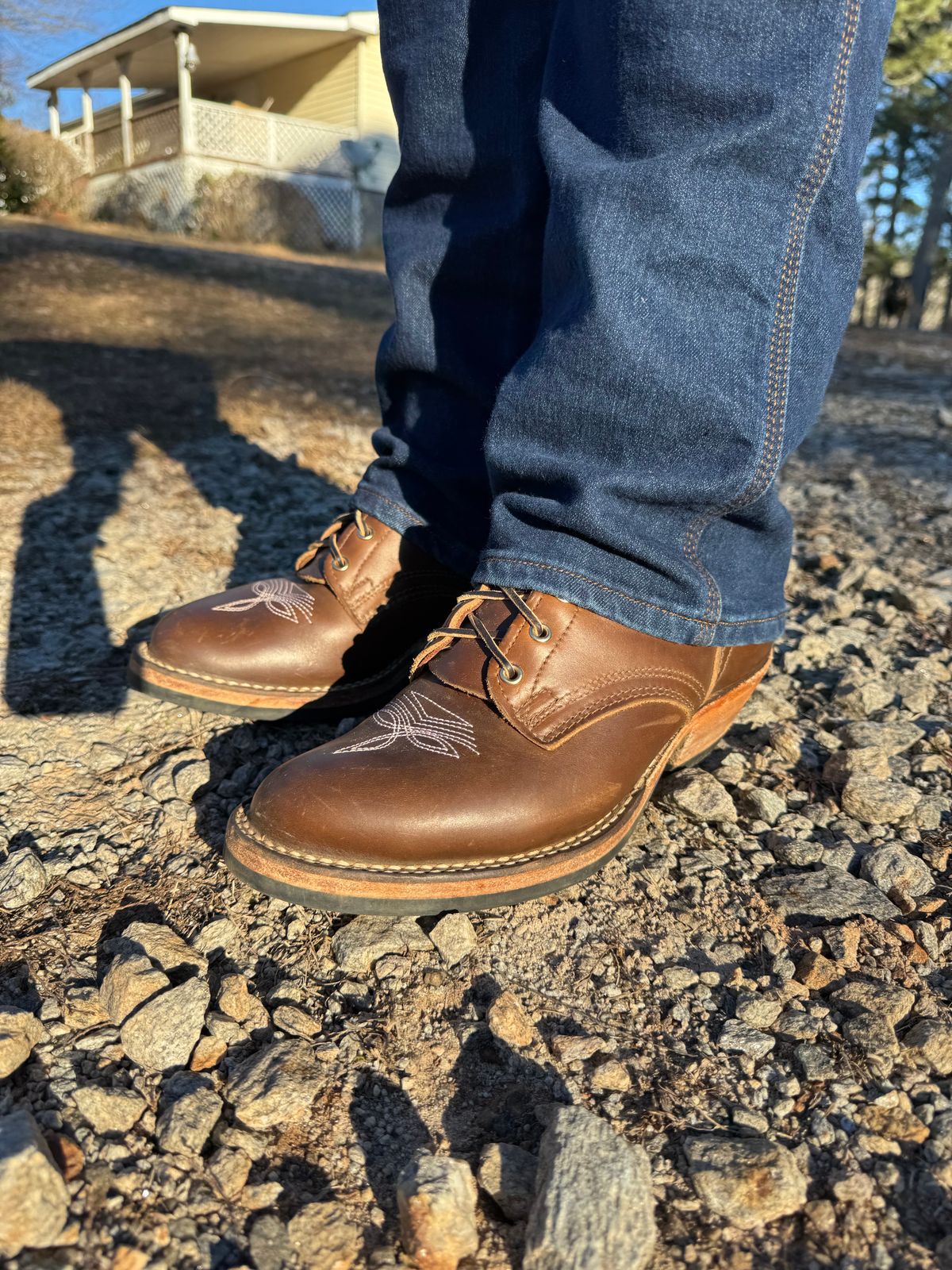Photo by bearjohn on December 23, 2024 of the Nicks Packer in Horween British Tan Chromexcel.