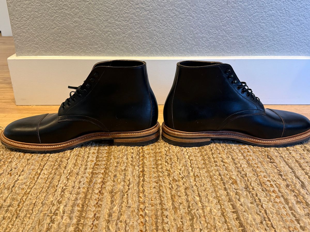 Photo by Martin_K on February 26, 2026 of the Oak Street Bootmakers Lakeshore Boot in Horween Black Chromexcel.