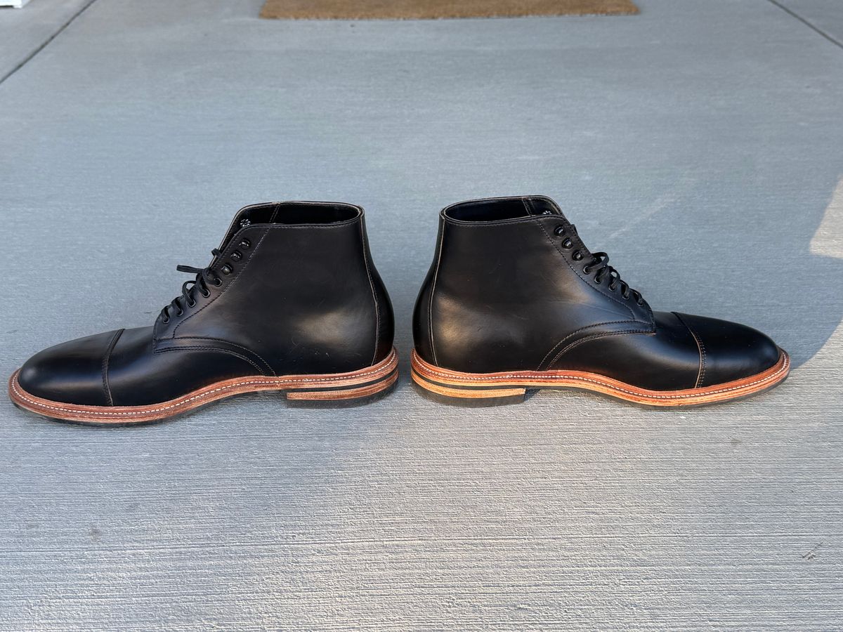 Photo by Martin_K on February 26, 2026 of the Oak Street Bootmakers Lakeshore Boot in Horween Black Chromexcel.