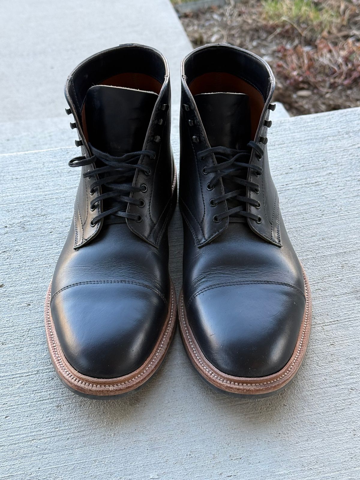 Photo by Martin_K on March 26, 2026 of the Oak Street Bootmakers Lakeshore Boot in Horween Black Chromexcel.