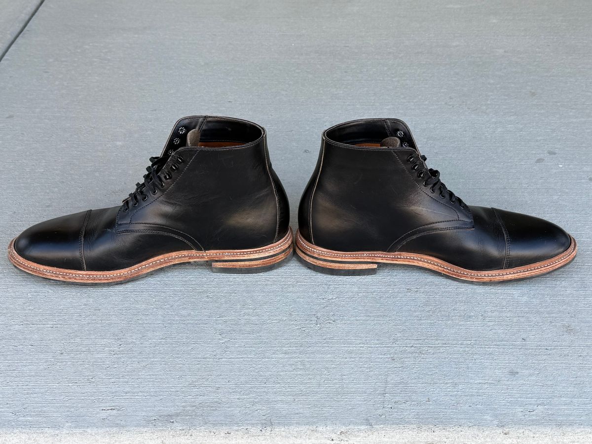 Photo by Martin_K on March 26, 2026 of the Oak Street Bootmakers Lakeshore Boot in Horween Black Chromexcel.