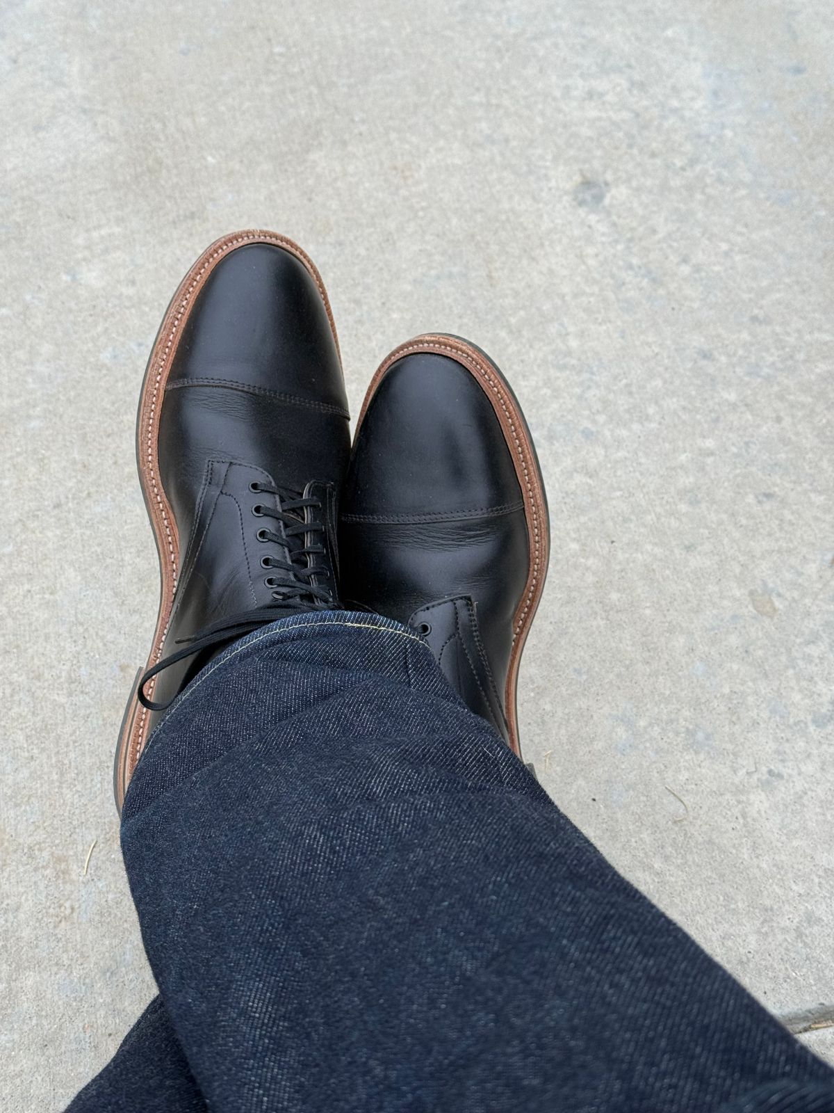 Photo by Martin_K on March 27, 2026 of the Oak Street Bootmakers Lakeshore Boot in Horween Black Chromexcel.