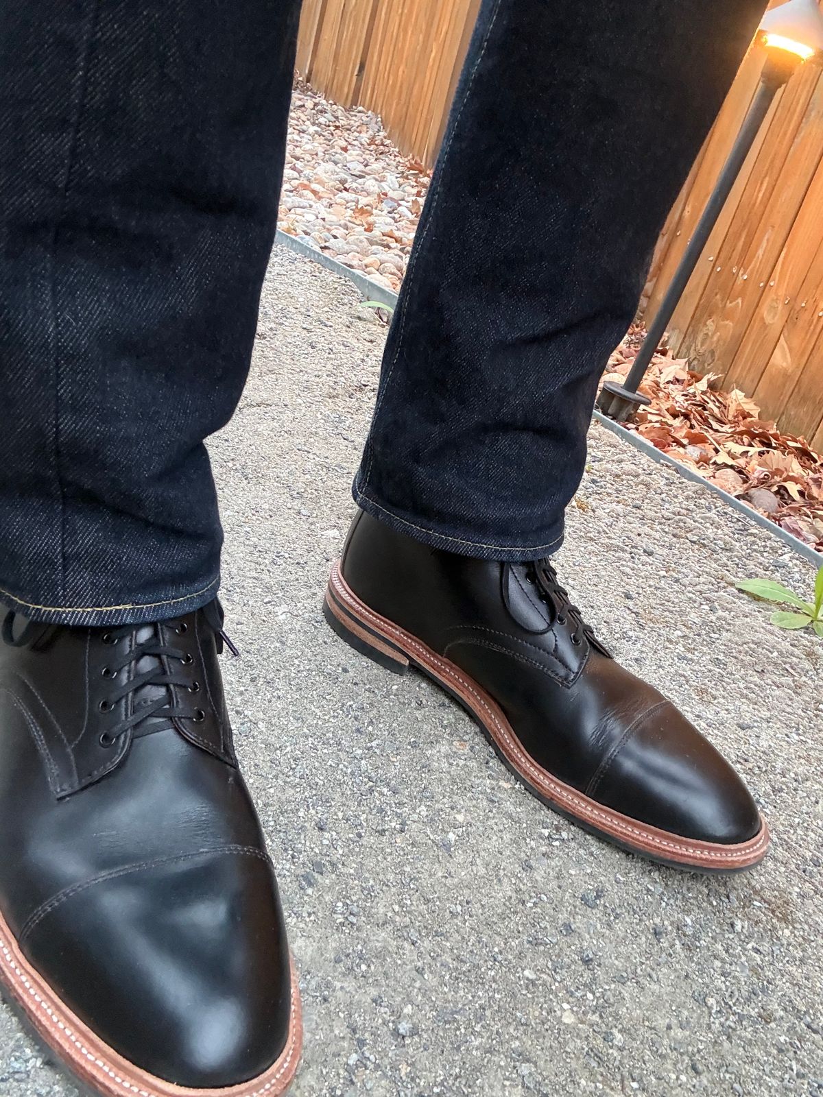 Photo by Martin_K on March 27, 2026 of the Oak Street Bootmakers Lakeshore Boot in Horween Black Chromexcel.