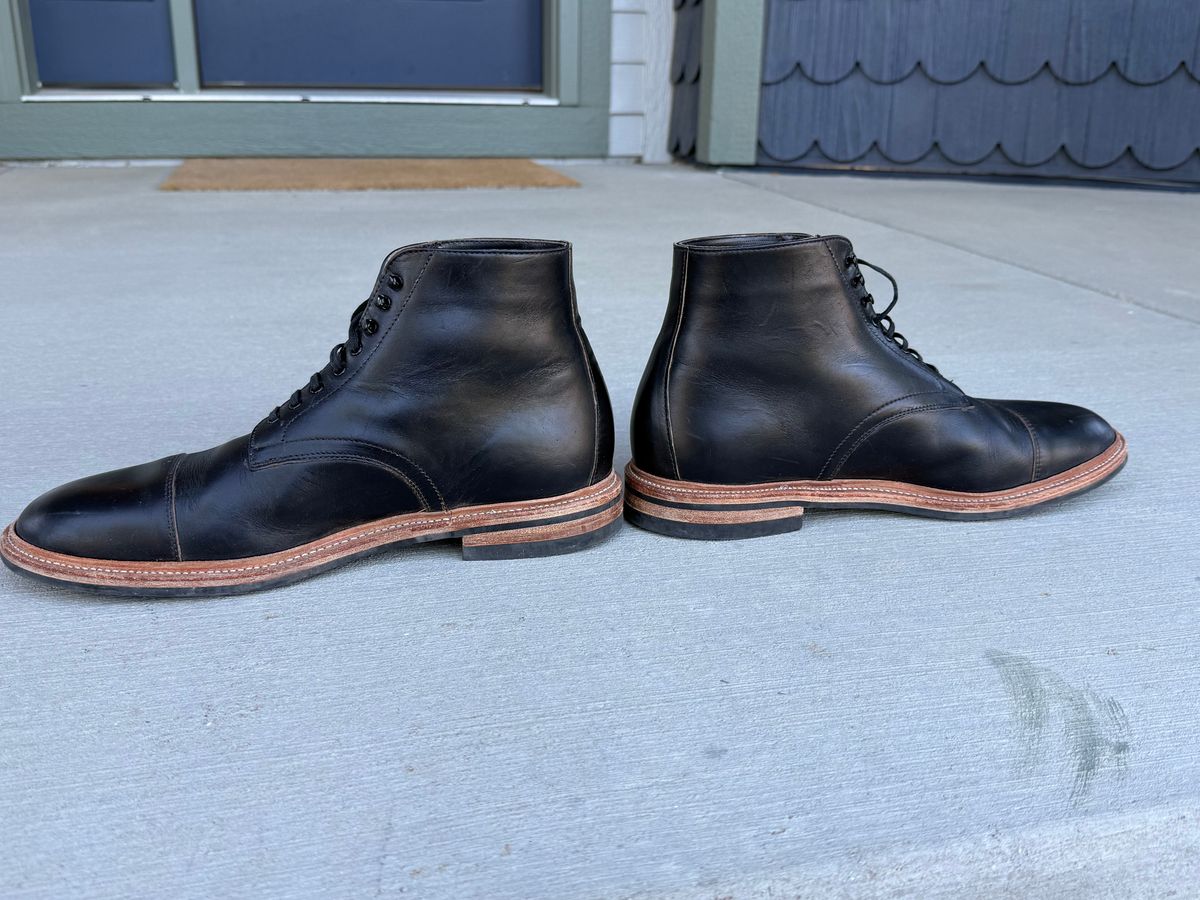 Photo by Martin_K on May 30, 2026 of the Oak Street Bootmakers Lakeshore Boot in Horween Black Chromexcel.