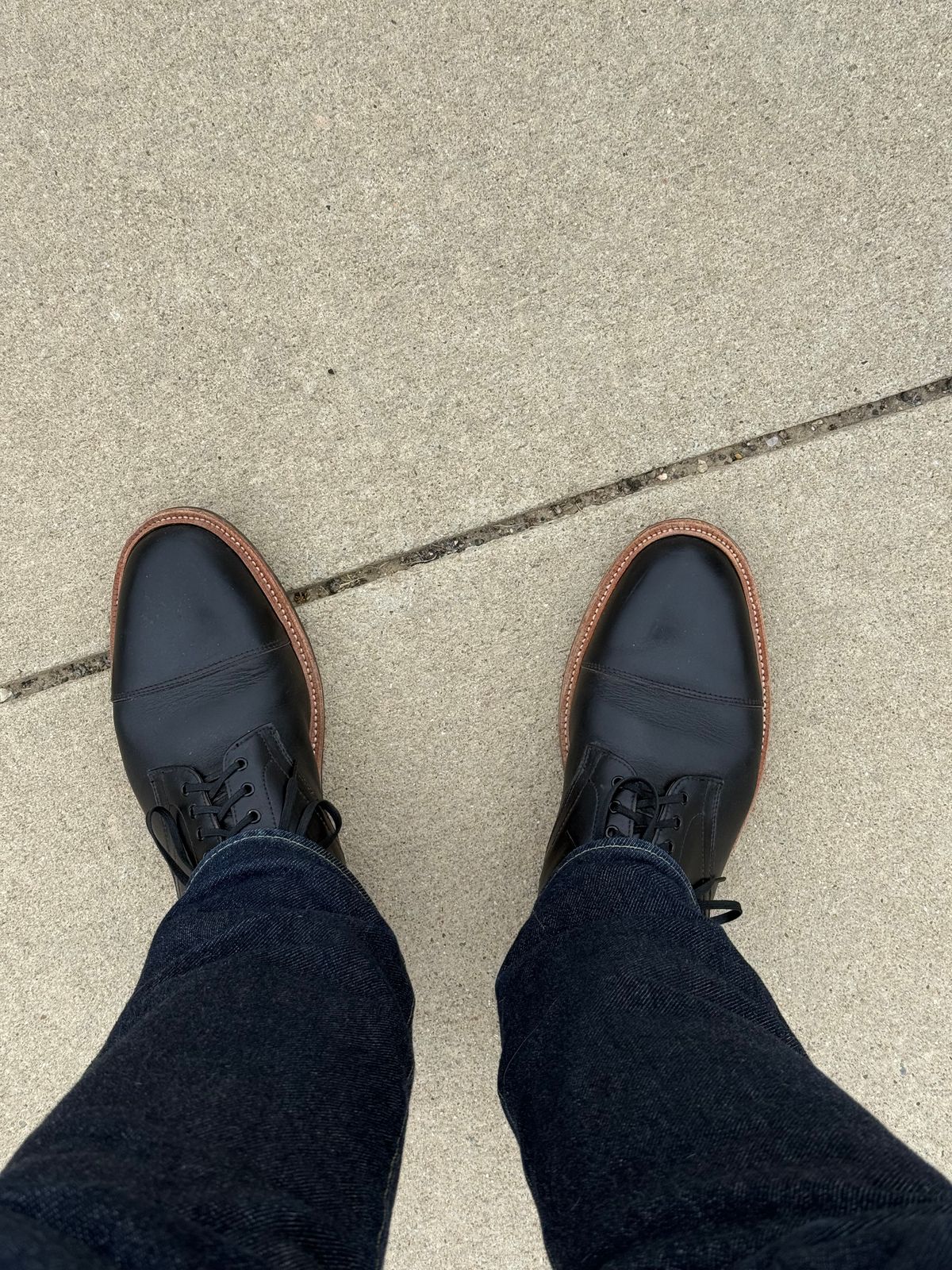Photo by Martin_K on June 14, 2026 of the Oak Street Bootmakers Lakeshore Boot in Horween Black Chromexcel.