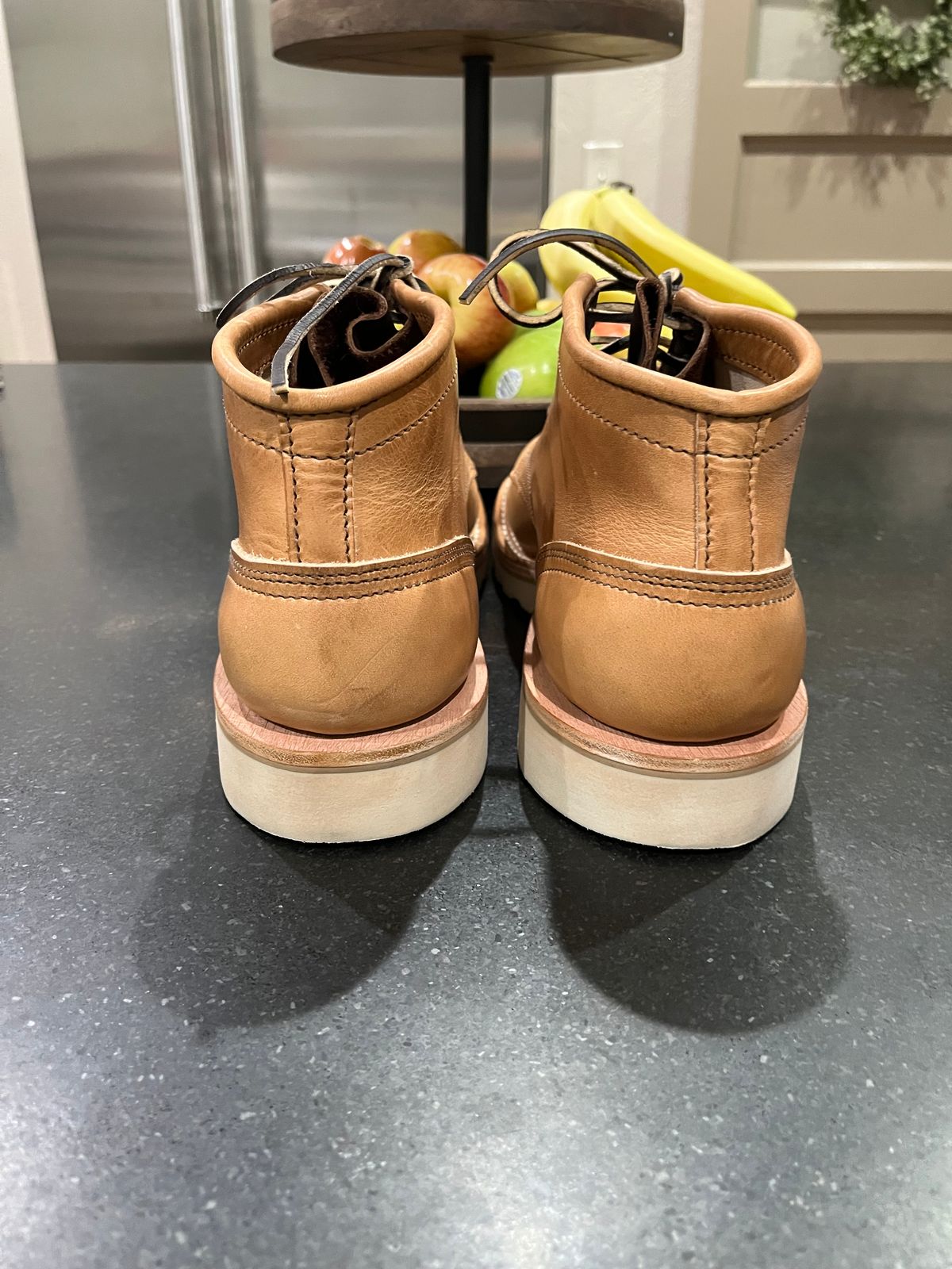 Photo by Griff on October 2, 2025 of the Nicks Aldert Strider in Horween Light Natural Dublin.