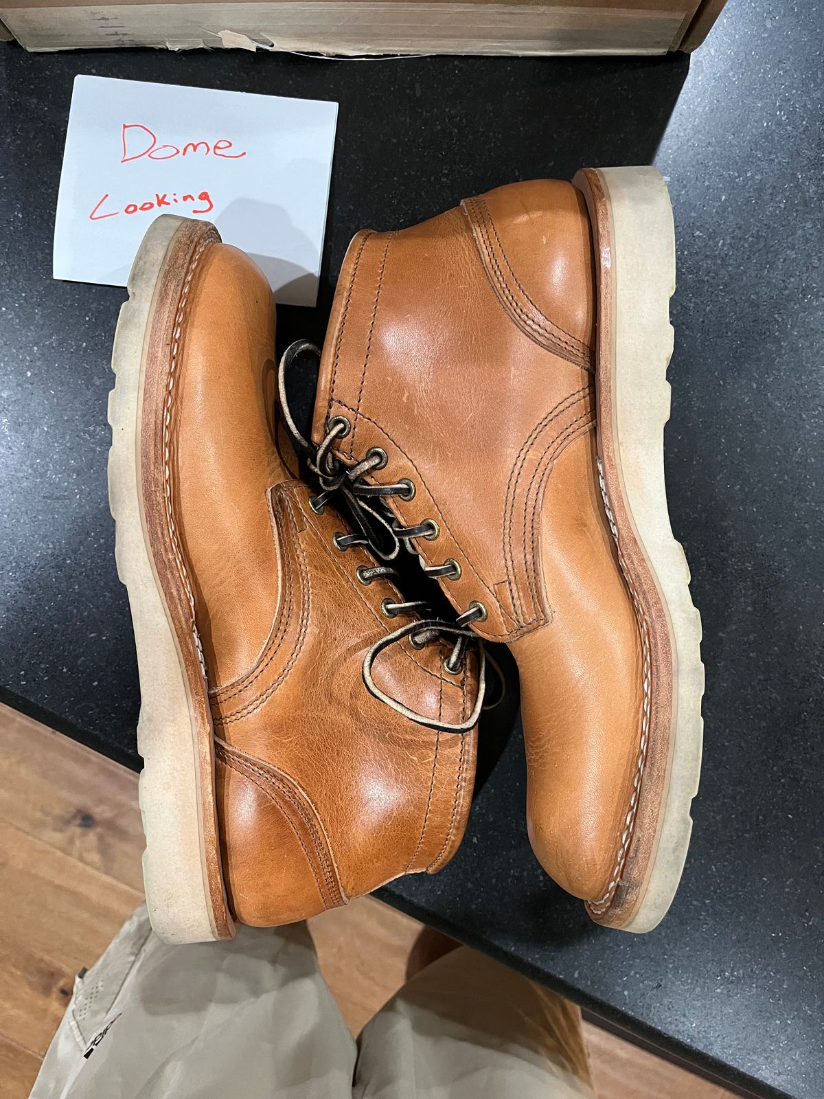 Photo by Griff on November 3, 2025 of the Nicks Aldert Strider in Horween Light Natural Dublin.