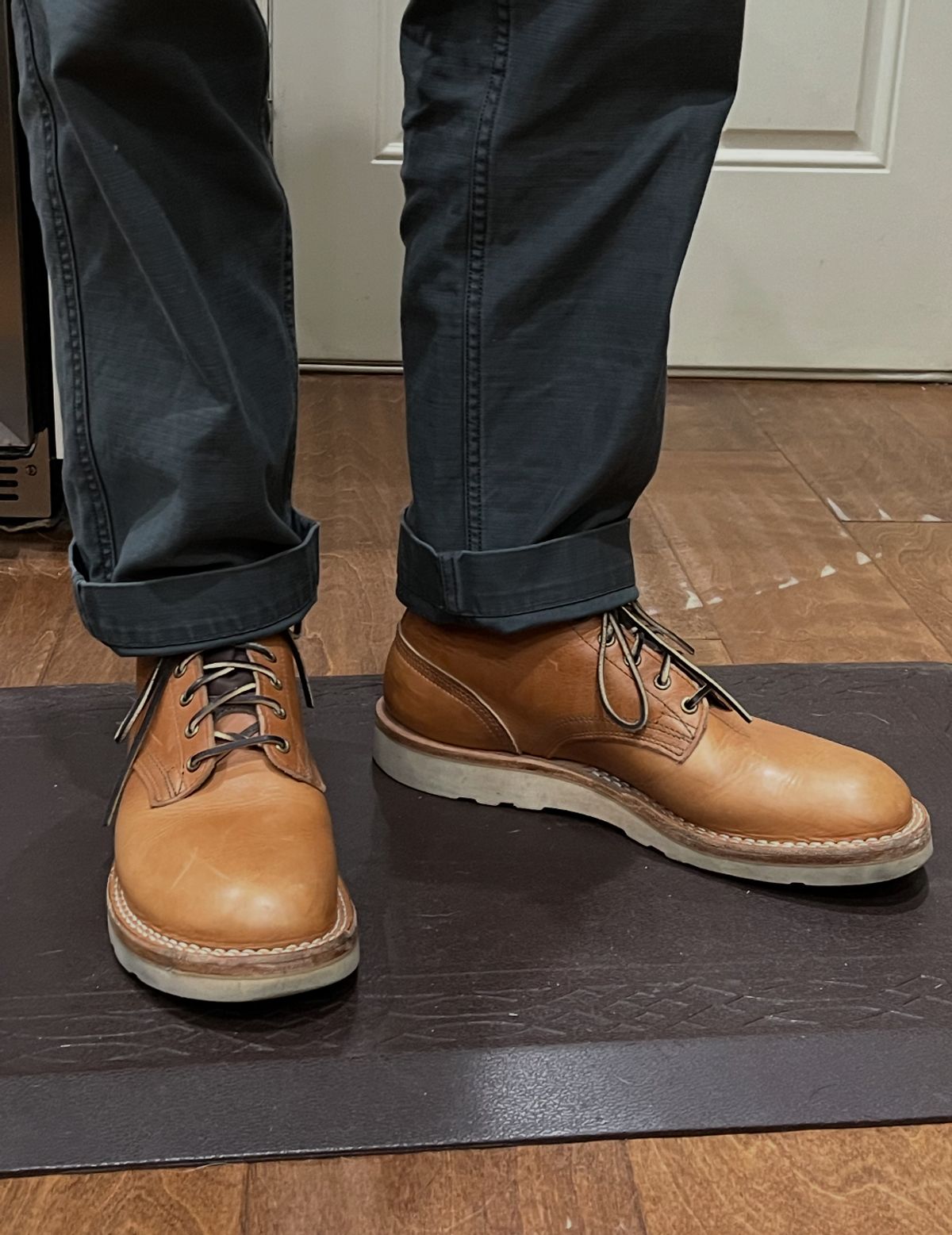 Photo by Griff on December 2, 2025 of the Nicks Aldert Strider in Horween Light Natural Dublin.