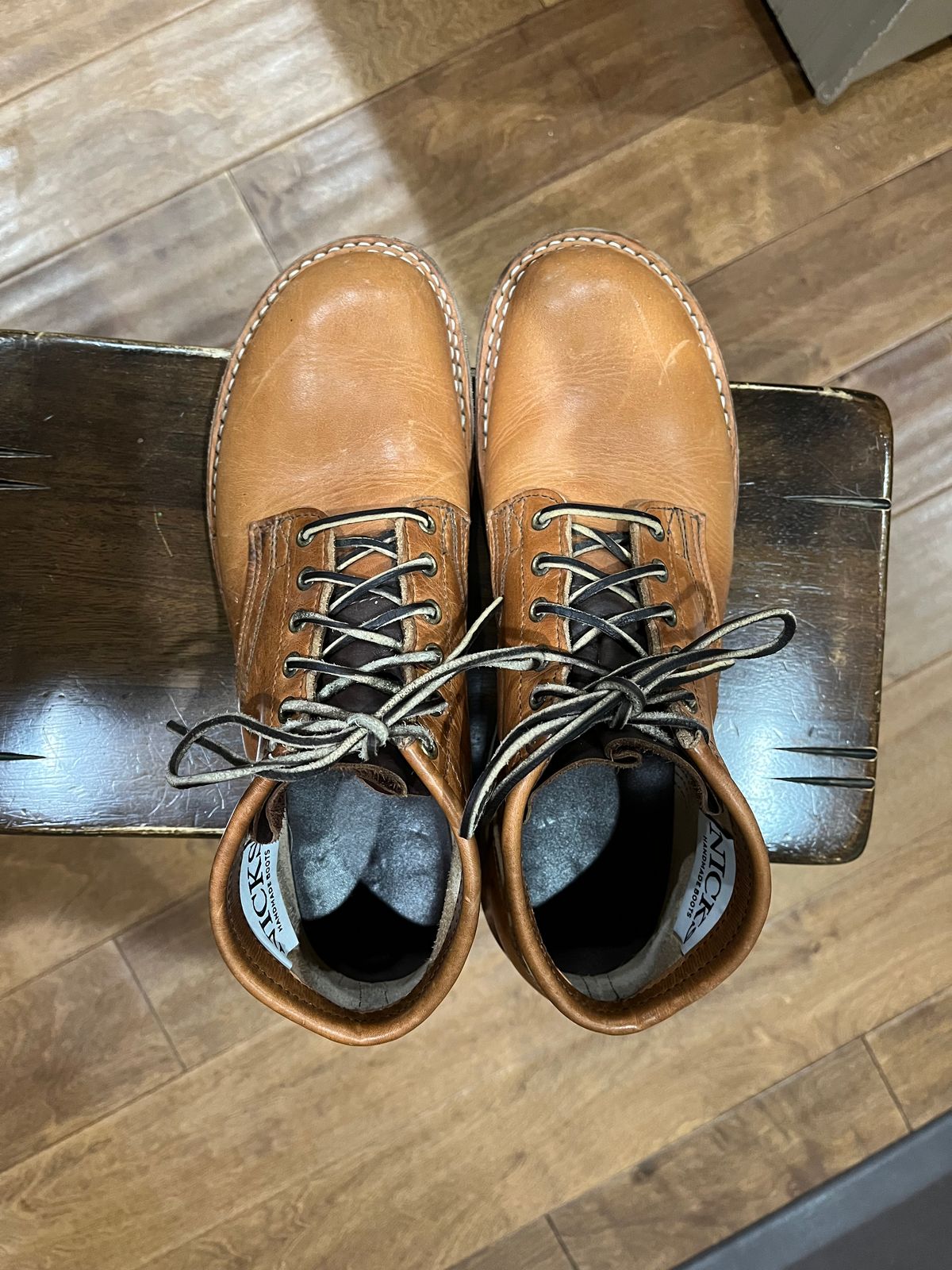 Photo by Griff on December 2, 2025 of the Nicks Aldert Strider in Horween Light Natural Dublin.