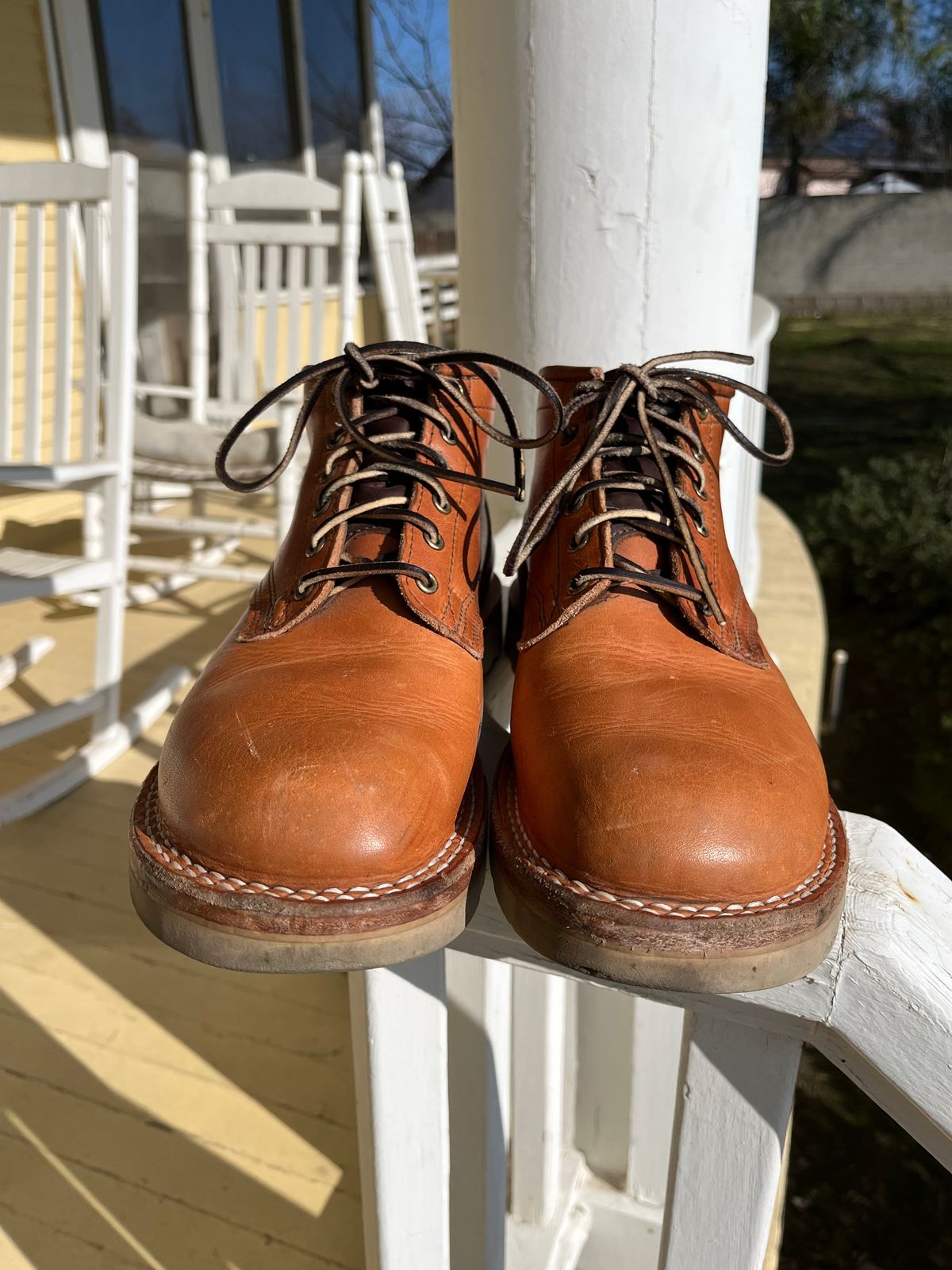 Photo by Griff on December 29, 2025 of the Nicks Aldert Strider in Horween Light Natural Dublin.