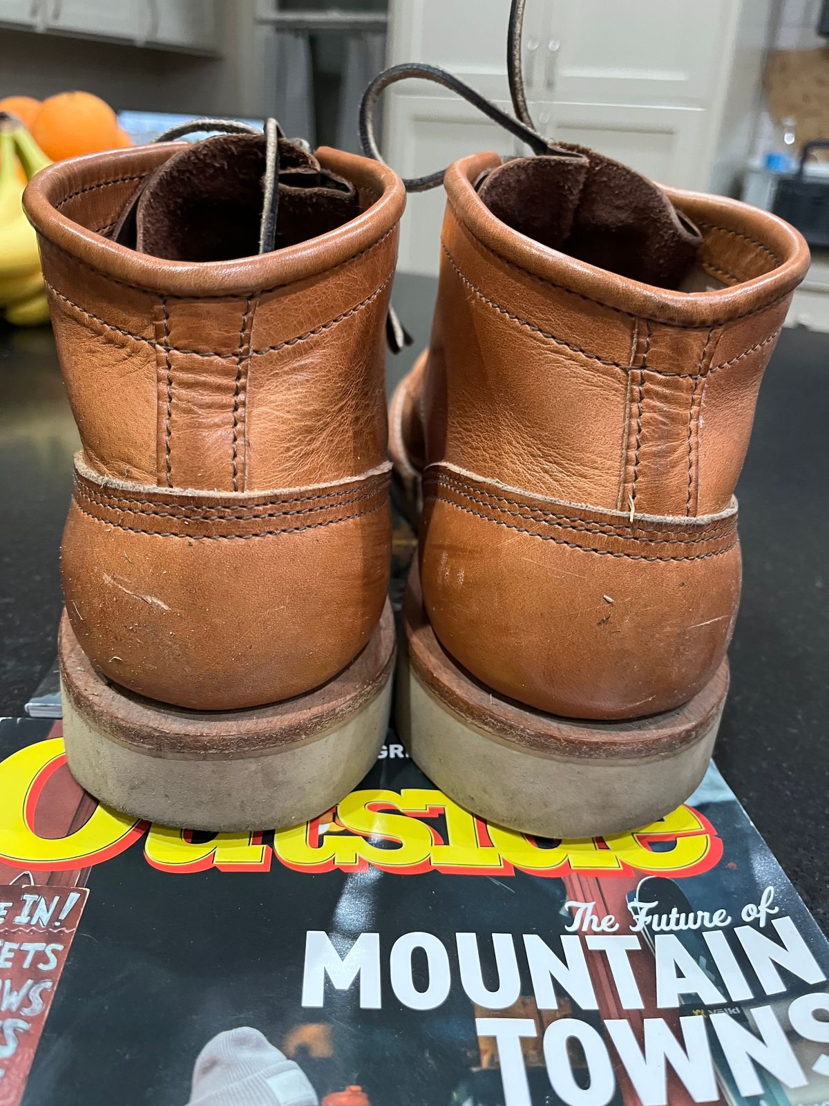 Photo by Griff on February 3, 2026 of the Nicks Aldert Strider in Horween Light Natural Dublin.