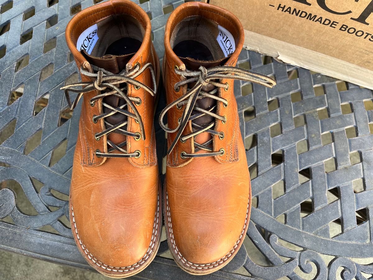 Photo by Griff on April 3, 2026 of the Nicks Aldert Strider in Horween Light Natural Dublin.