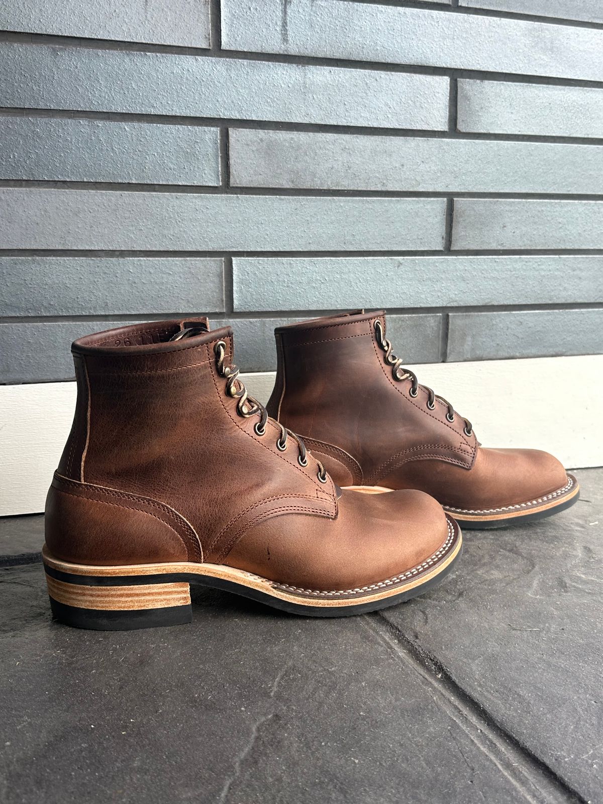 Photo by Not_old_Patinad on April 28, 2026 of the Nicks MTO in Horween Whiskey Predator.