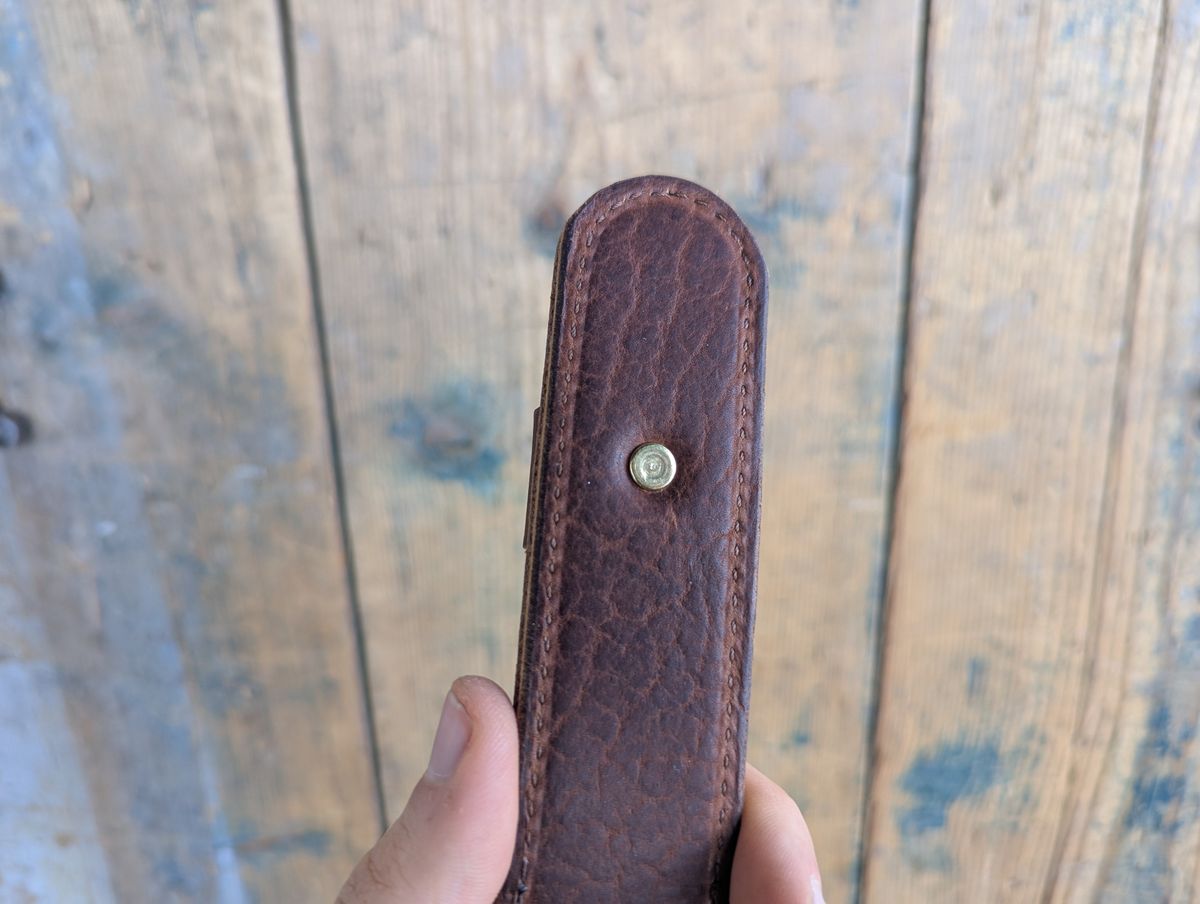 Photo by Aethelstan on September 30, 2025 of the Shadburne Creative Knife Sheath in Seidel Peanut Shrunken Bison.