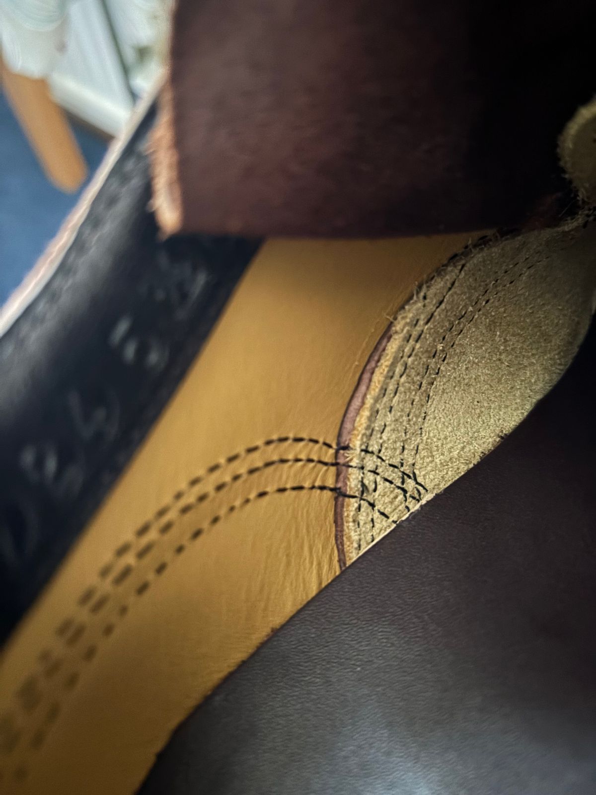 Photo by DeliciousGuess6449 on December 27, 2024 of the Nicks Comstock in Horween Dark Brown Aspen.