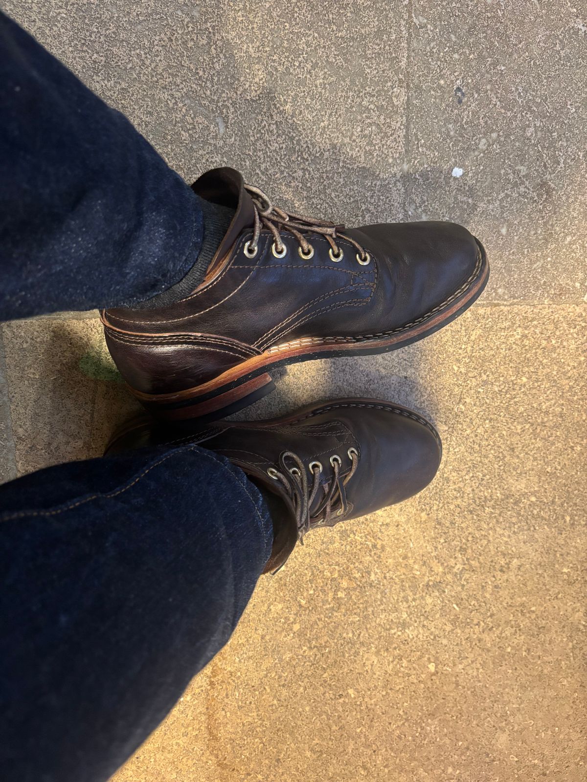 Photo by DeliciousGuess6449 on March 25, 2025 of the Nicks Comstock in Horween Dark Brown Aspen.