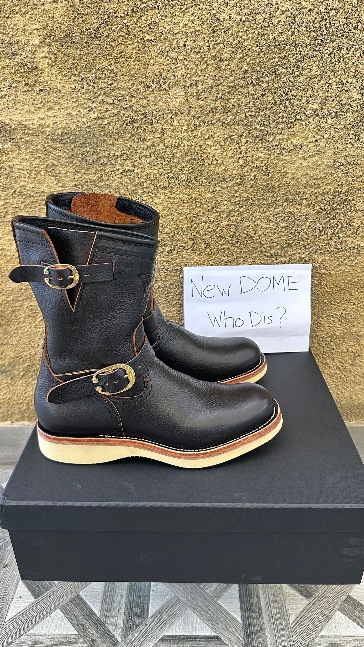 Photo by juliusagungs on October 3, 2025 of the Briselblack Enginner Boots Queen Lekha X Briselblack in Badalassi Carlo overdyed.