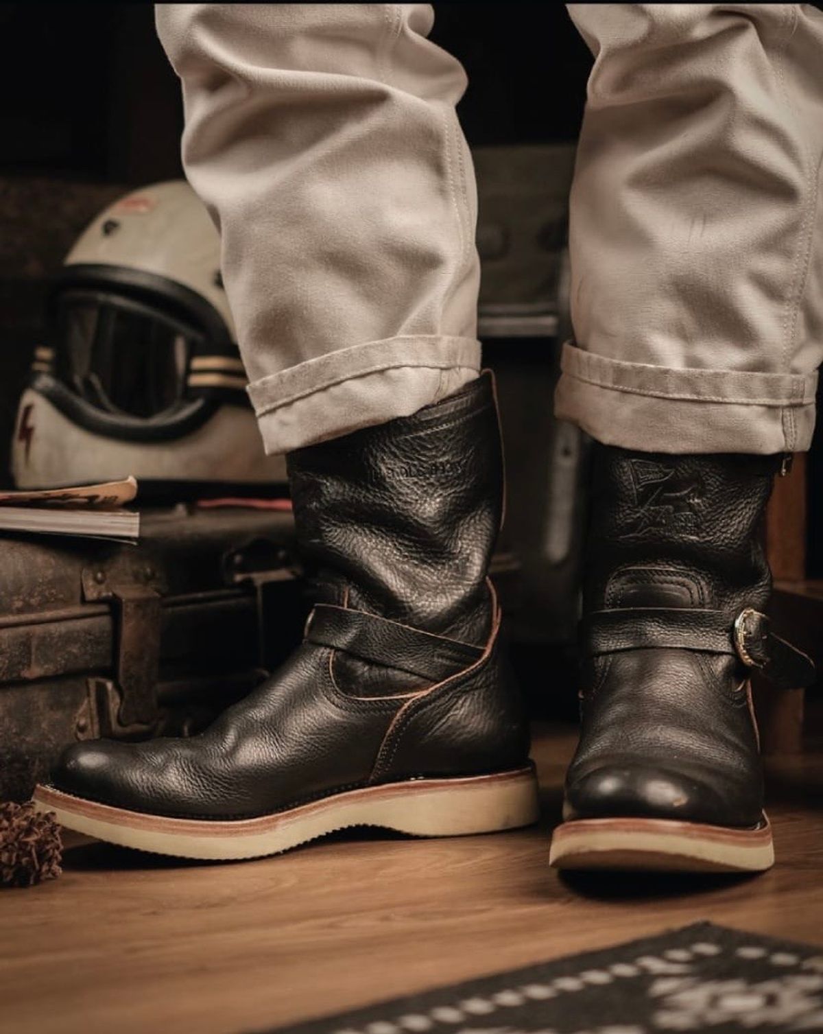 Photo by juliusagungs on October 3, 2025 of the Briselblack Enginner Boots Queen Lekha X Briselblack in Badalassi Carlo overdyed.