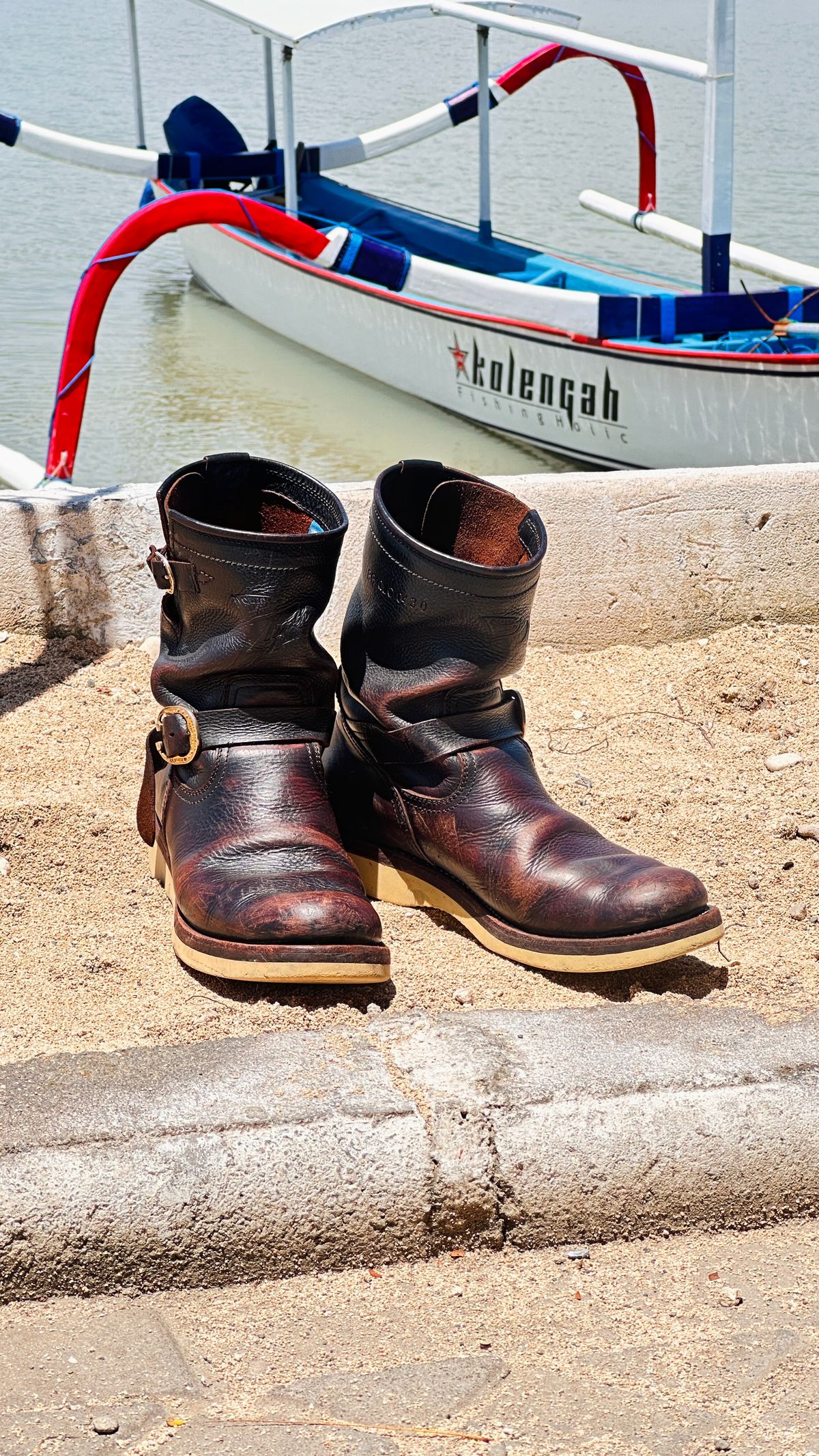 Photo by juliusagungs on March 14, 2026 of the Briselblack Enginner Boots Queen Lekha X Briselblack in Badalassi Carlo overdyed.