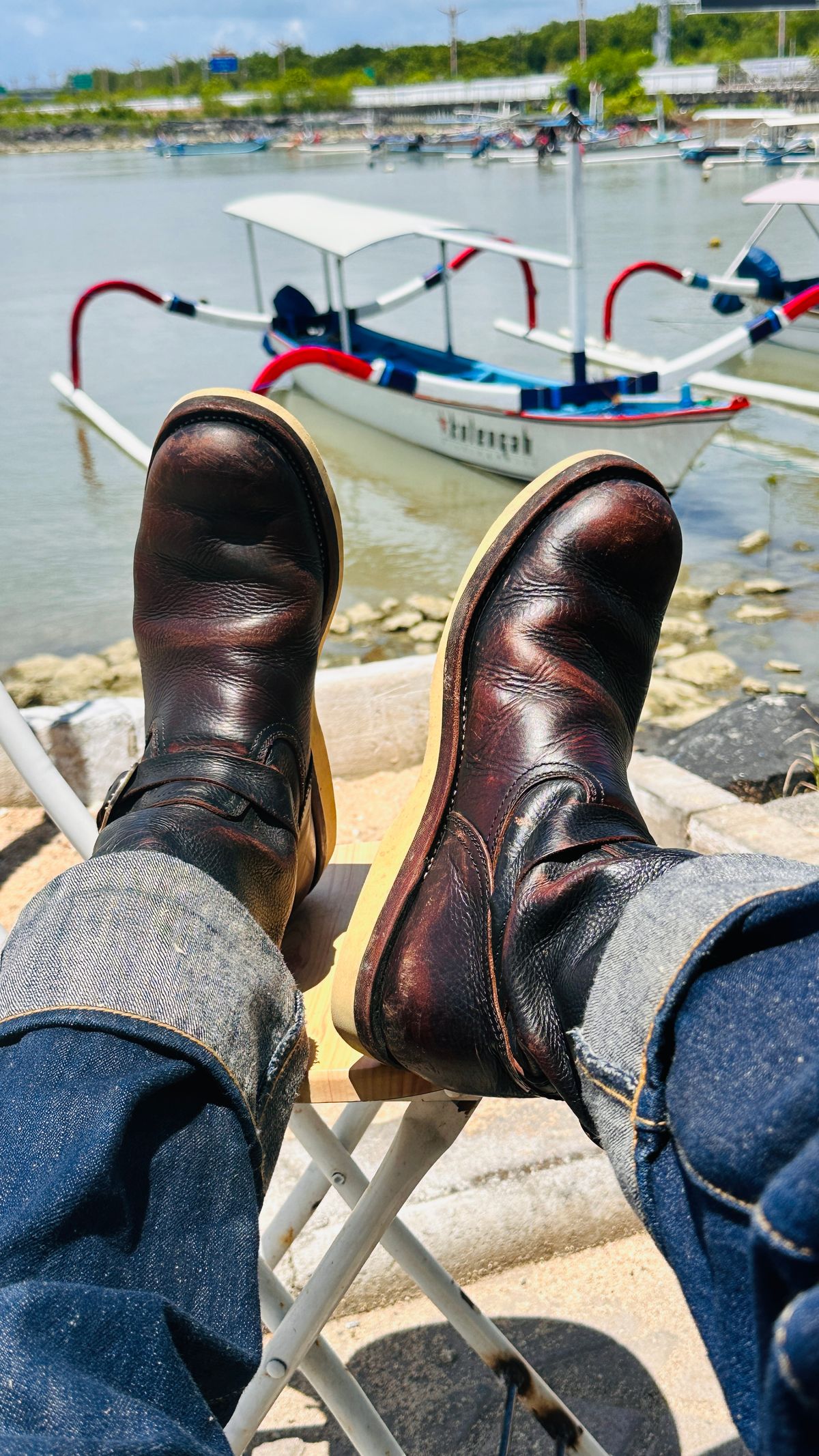 Photo by juliusagungs on March 21, 2026 of the Briselblack Enginner Boots Queen Lekha X Briselblack in Badalassi Carlo overdyed.