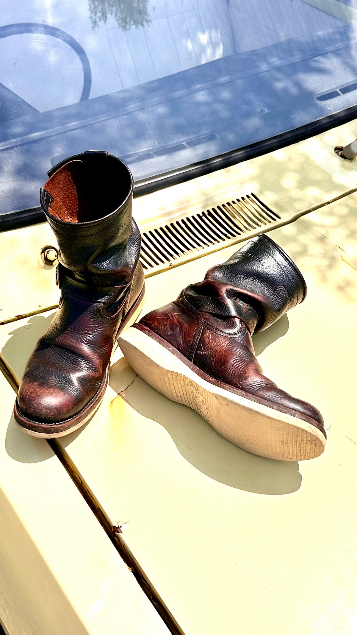 Photo by juliusagungs on March 24, 2026 of the Briselblack Enginner Boots Queen Lekha X Briselblack in Badalassi Carlo overdyed.