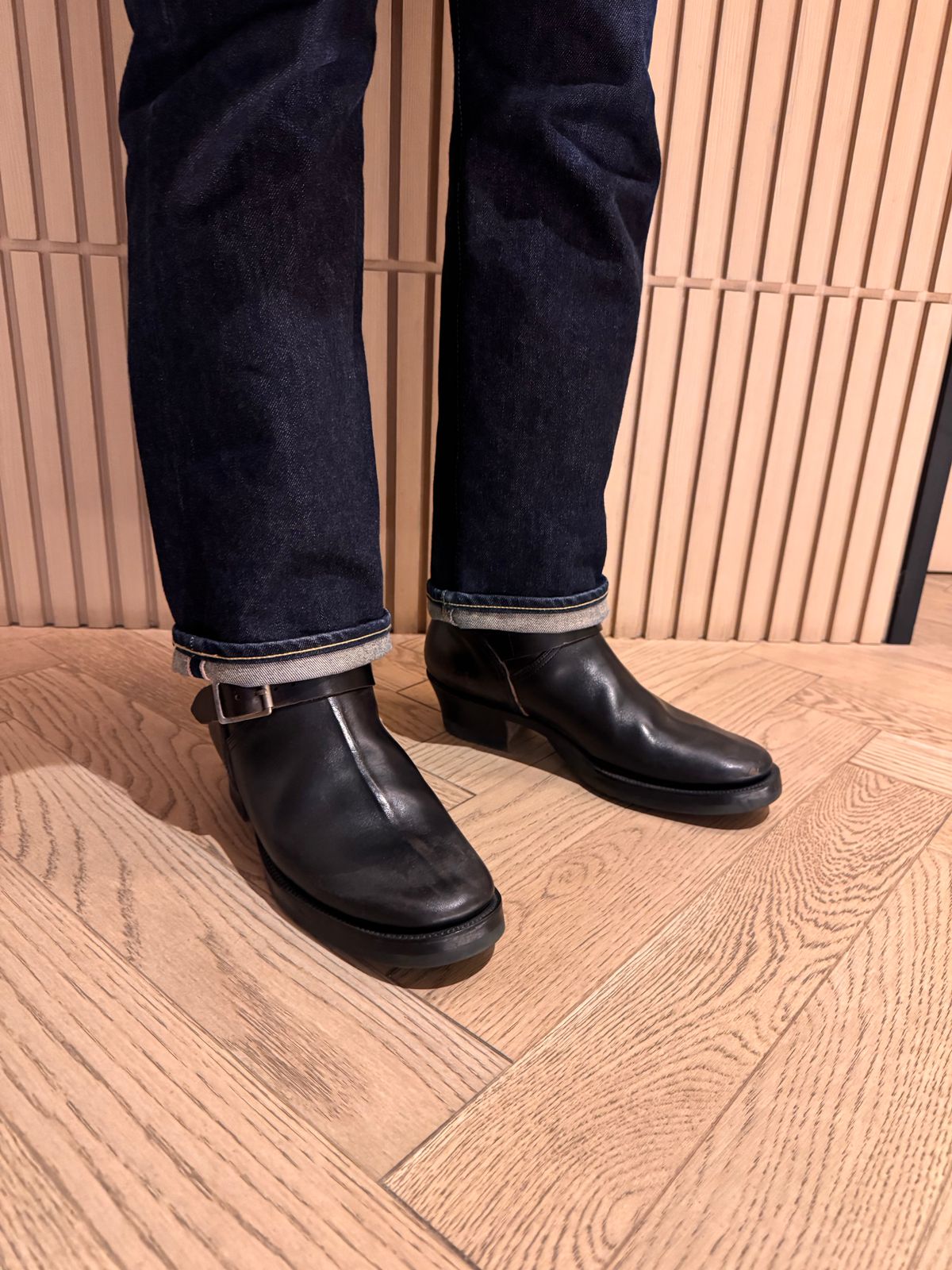 Photo by ericjohanes on May 22, 2026 of the Clinch Engineer Boots 11-Inch Height in EQ Black Teacore Horsebutt.