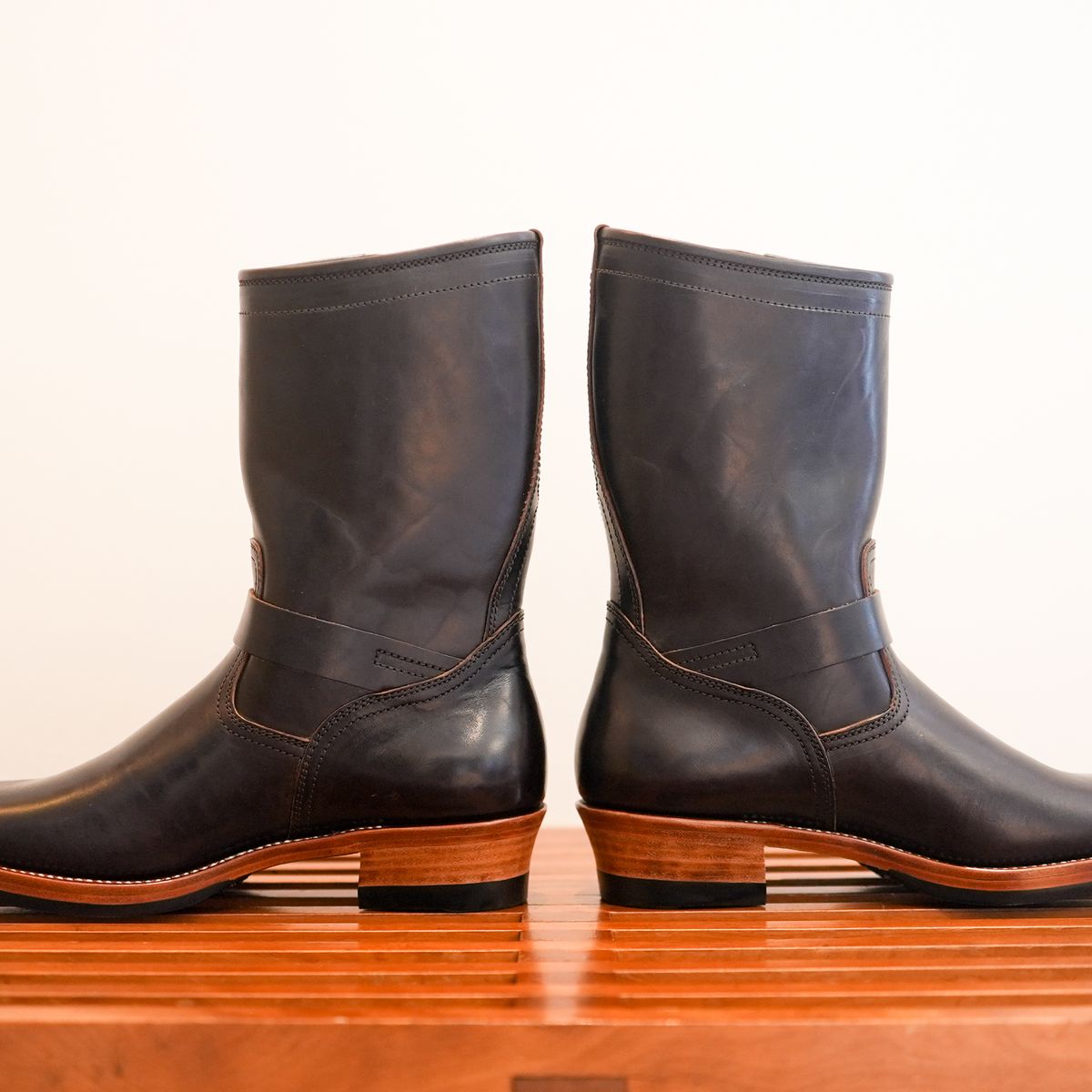 Photo by ericjohanes on November 6, 2025 of the Briselblack The Keeper 'Type 3' Engineer Boots in Maryam Dark Brown Horsebutt.