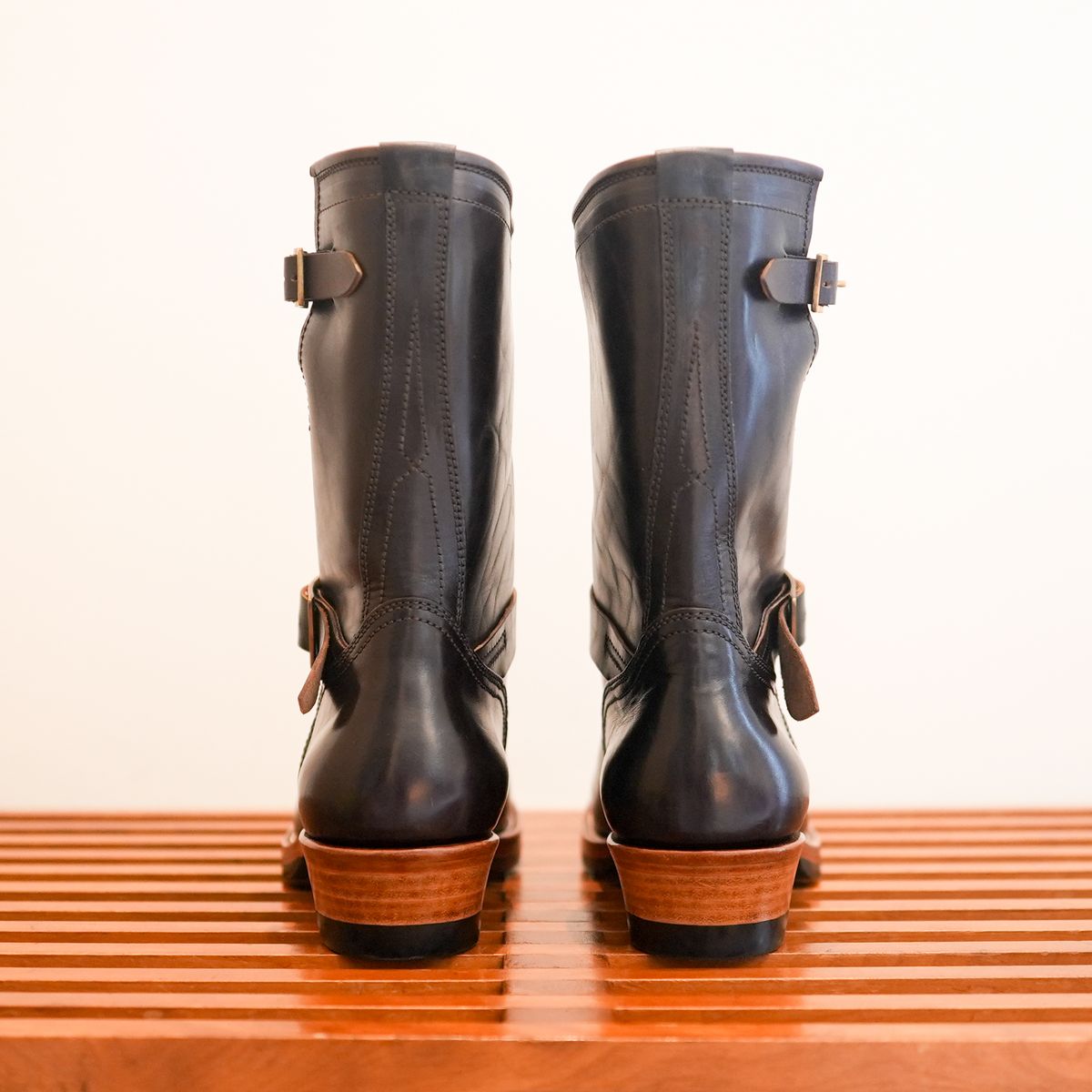 Photo by ericjohanes on November 6, 2025 of the Briselblack The Keeper 'Type 3' Engineer Boots in Maryam Dark Brown Horsebutt.