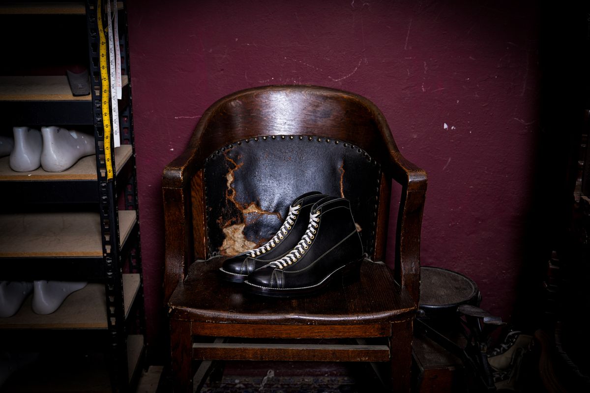 Photo by imursa on February 9, 2026 of the Bad Hat Brothers Bad Hornet in Badalassi Carlo Black Minerva.