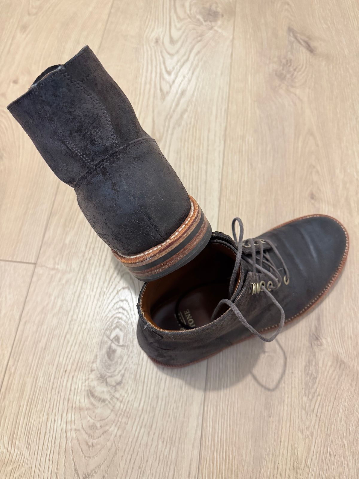 Photo by finegrind on November 26, 2024 of the Grant Stone Diesel Boot in C.F. Stead Earth Waxy Commander Suede.