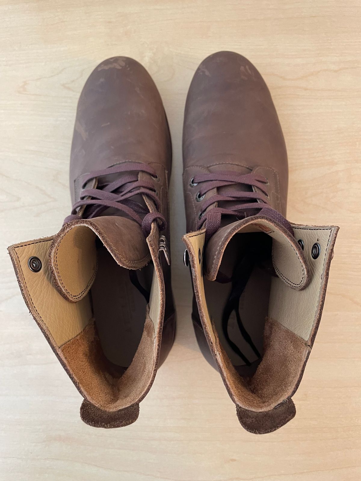 Photo by hernicane on October 6, 2024 of the Adelante The Havana in Mahogany Nubuck.