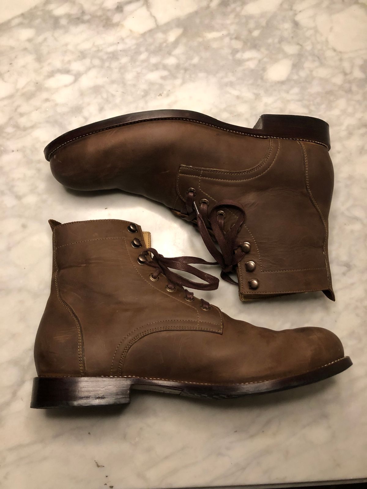 Photo by hernicane on November 6, 2024 of the Adelante The Havana in Mahogany Nubuck.