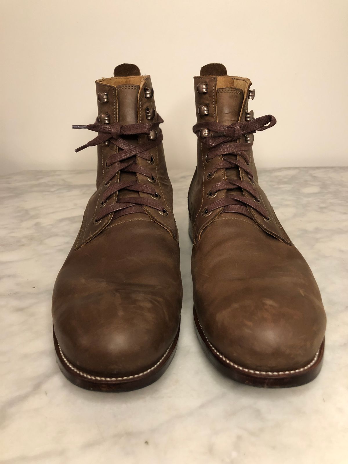 Photo by hernicane on December 6, 2024 of the Adelante The Havana in Mahogany Nubuck.
