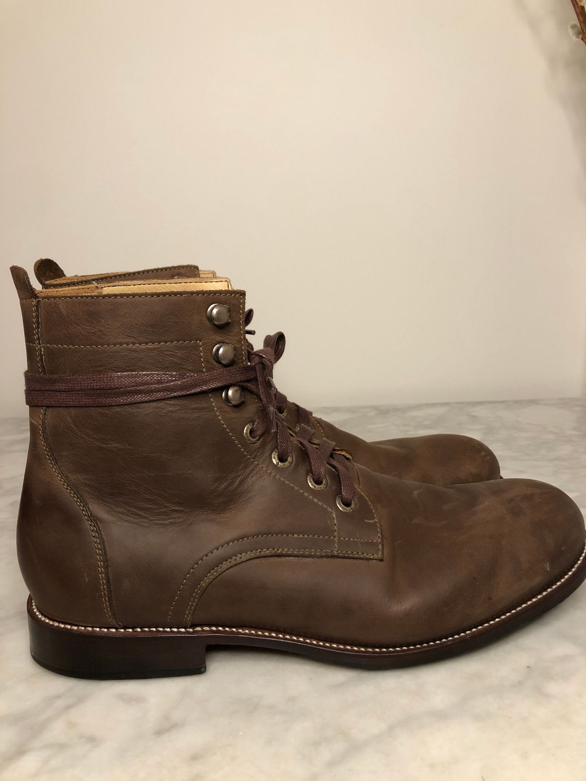 Photo by hernicane on December 6, 2024 of the Adelante The Havana in Mahogany Nubuck.