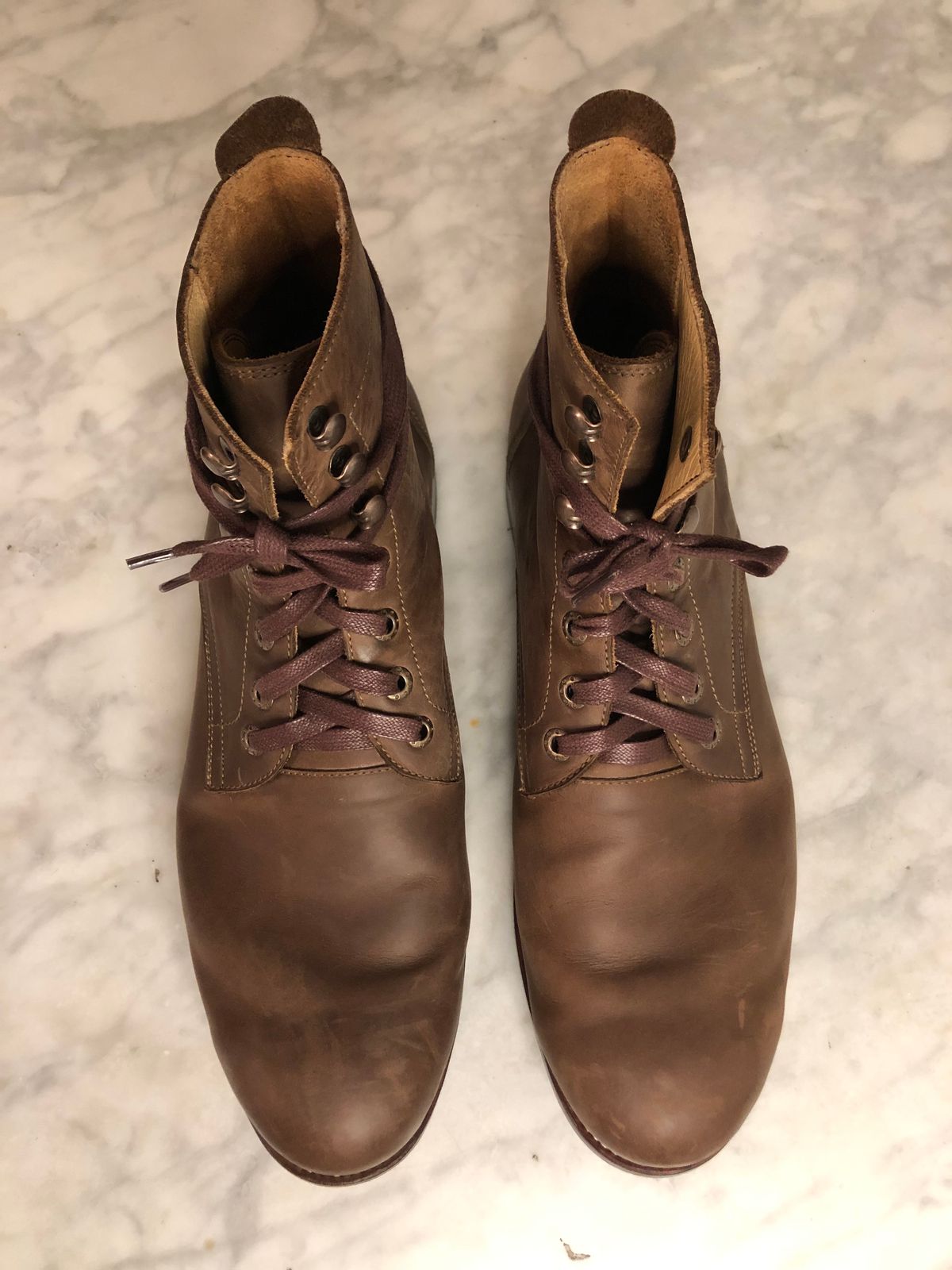 Photo by hernicane on December 6, 2024 of the Adelante The Havana in Mahogany Nubuck.