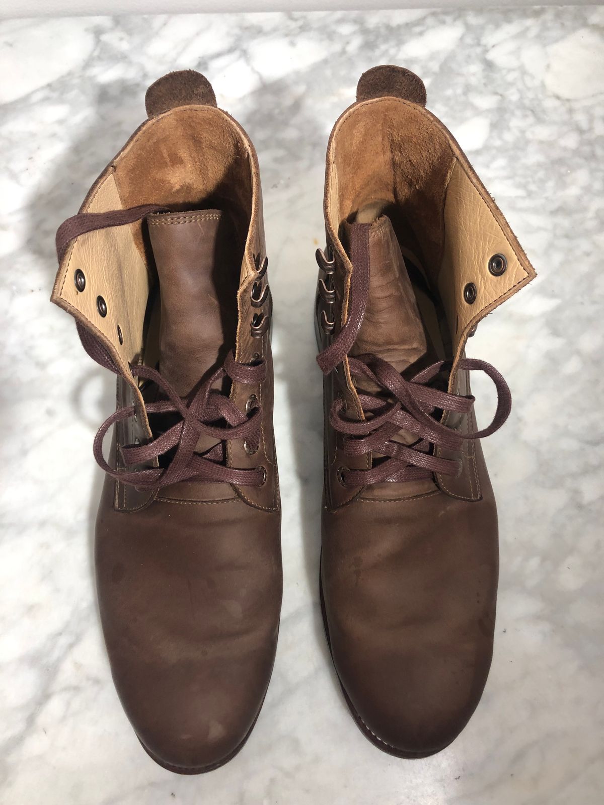 Photo by hernicane on January 5, 2025 of the Adelante The Havana in Mahogany Nubuck.