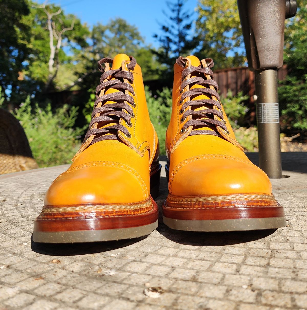 Photo by Janbiya on October 1, 2024 of the Master Zuo 1610-8-2B in Badalassi Carlo Yellow Minerva.