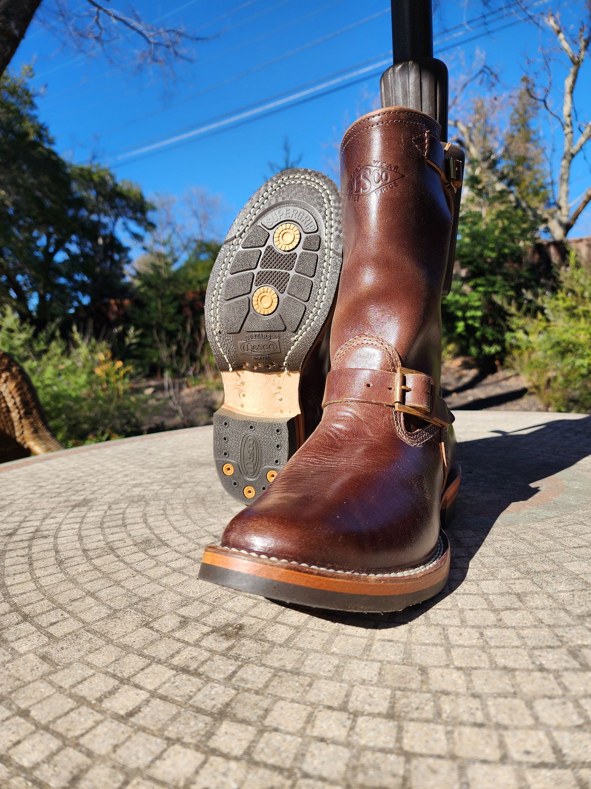 Photo by Janbiya on January 12, 2025 of the Wesco Mister Lou in Brown Horsehide.
