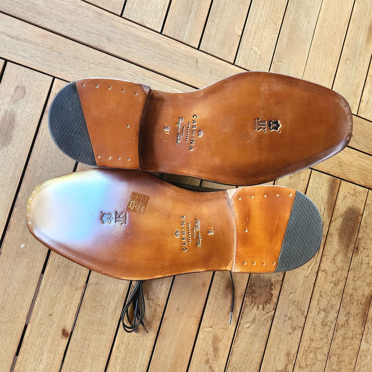 Photo by Janbiya on October 4, 2025 of the Carmina Long Wing Blucher Shoes 532 in Horween Armagnac Shell Cordovan.