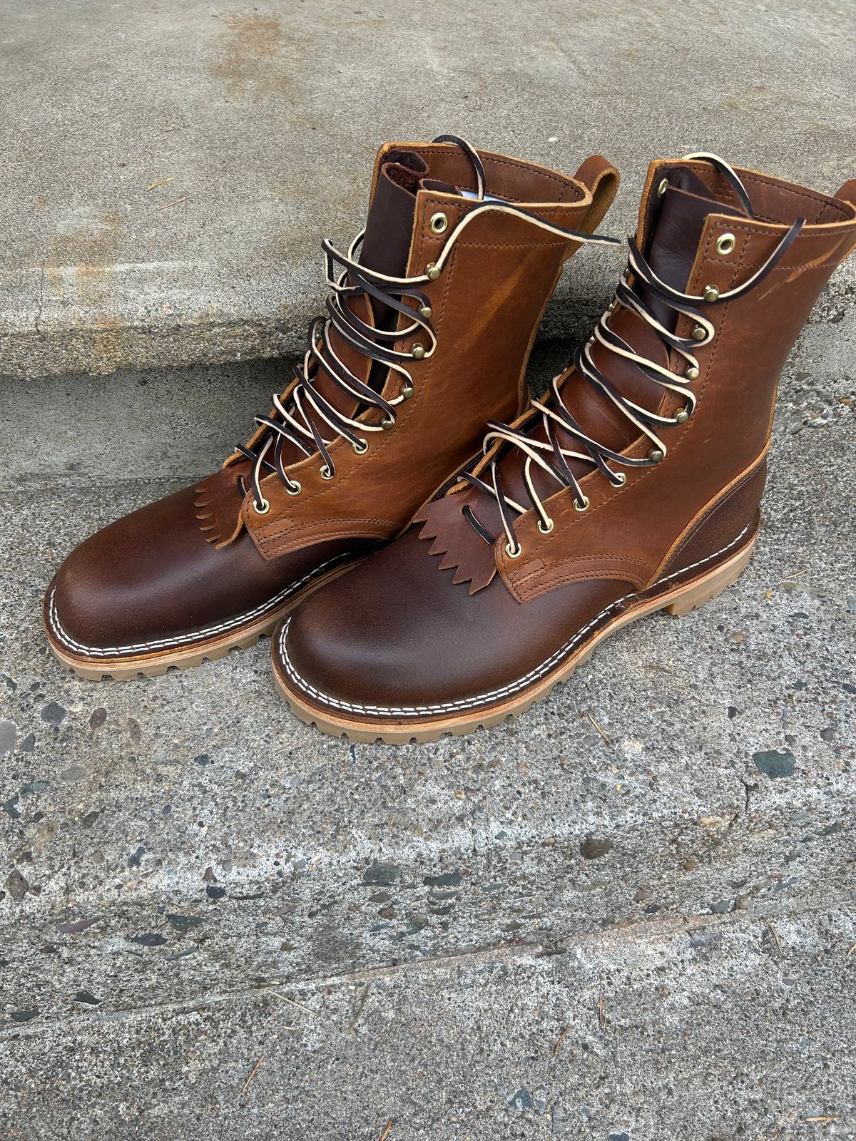 Photo by chippyben on October 2, 2025 of the Nicks Strider in Spokane Honey Smooth/ Waxed Flesh.