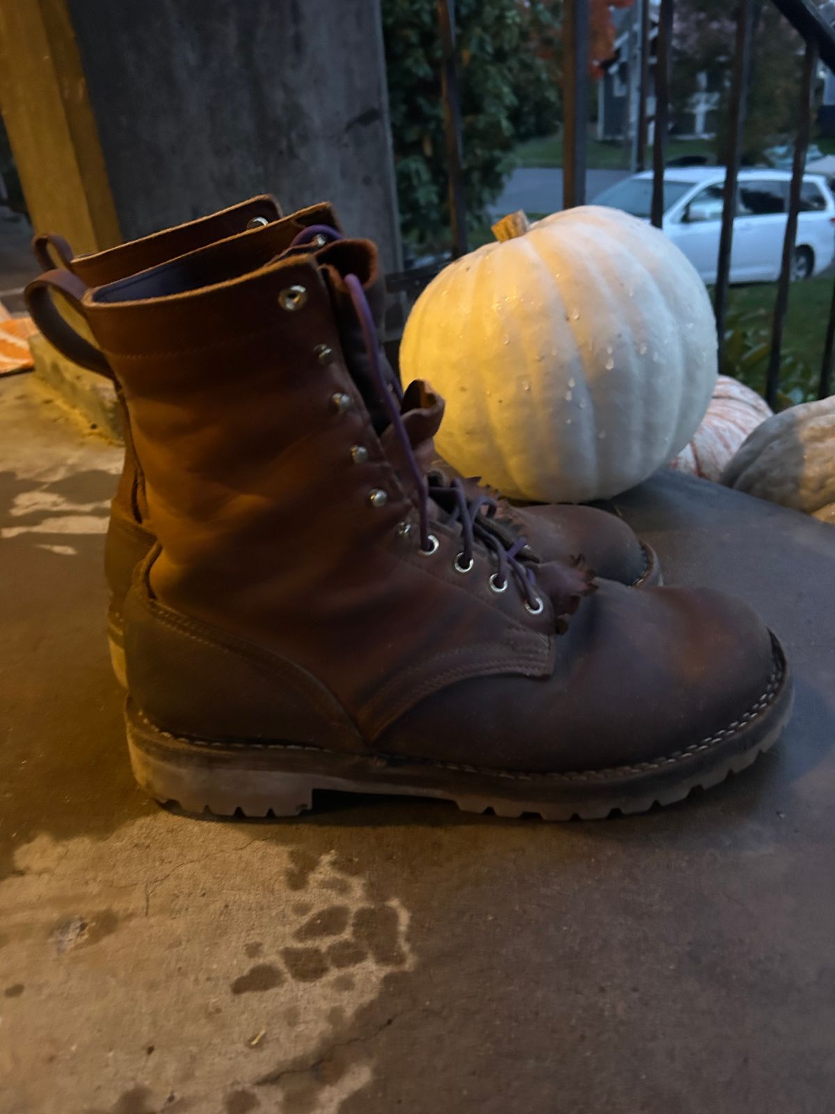 Photo by chippyben on November 6, 2025 of the Nicks Strider in Spokane Honey Smooth/ Waxed Flesh.