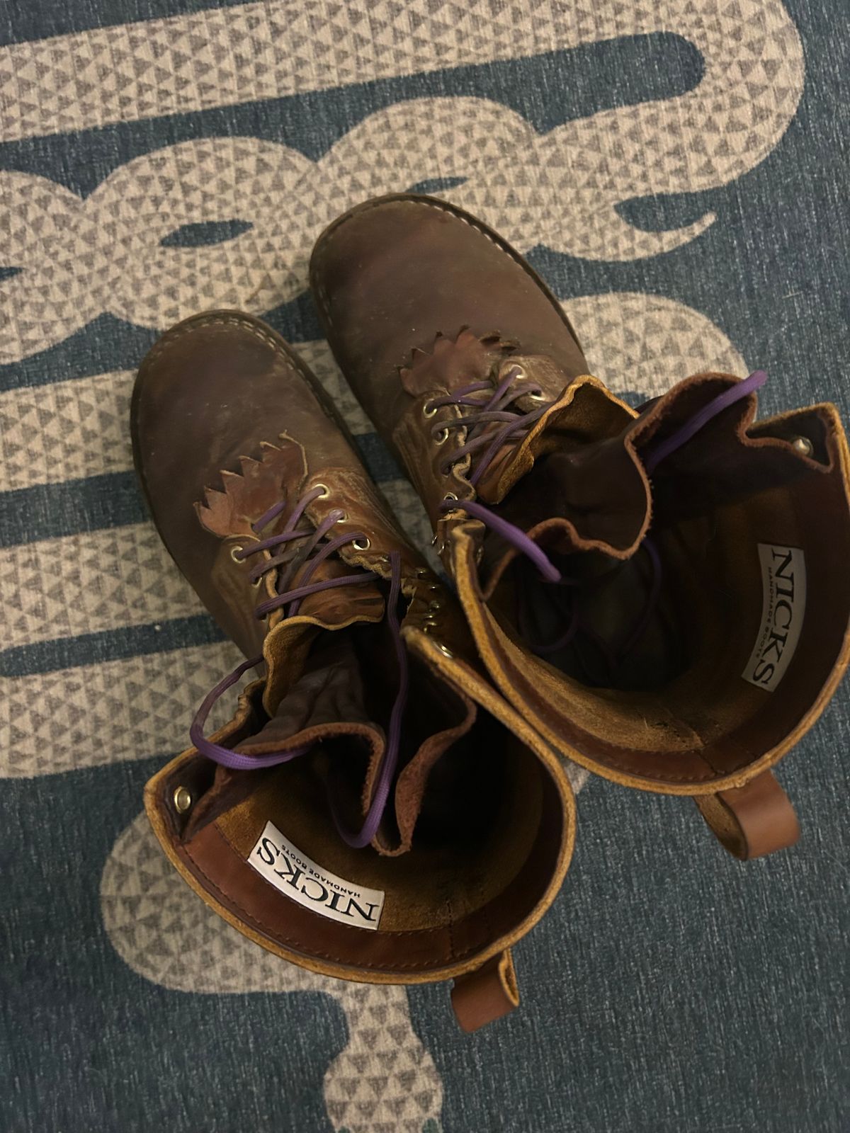 Photo by chippyben on November 6, 2025 of the Nicks Strider in Spokane Honey Smooth/ Waxed Flesh.