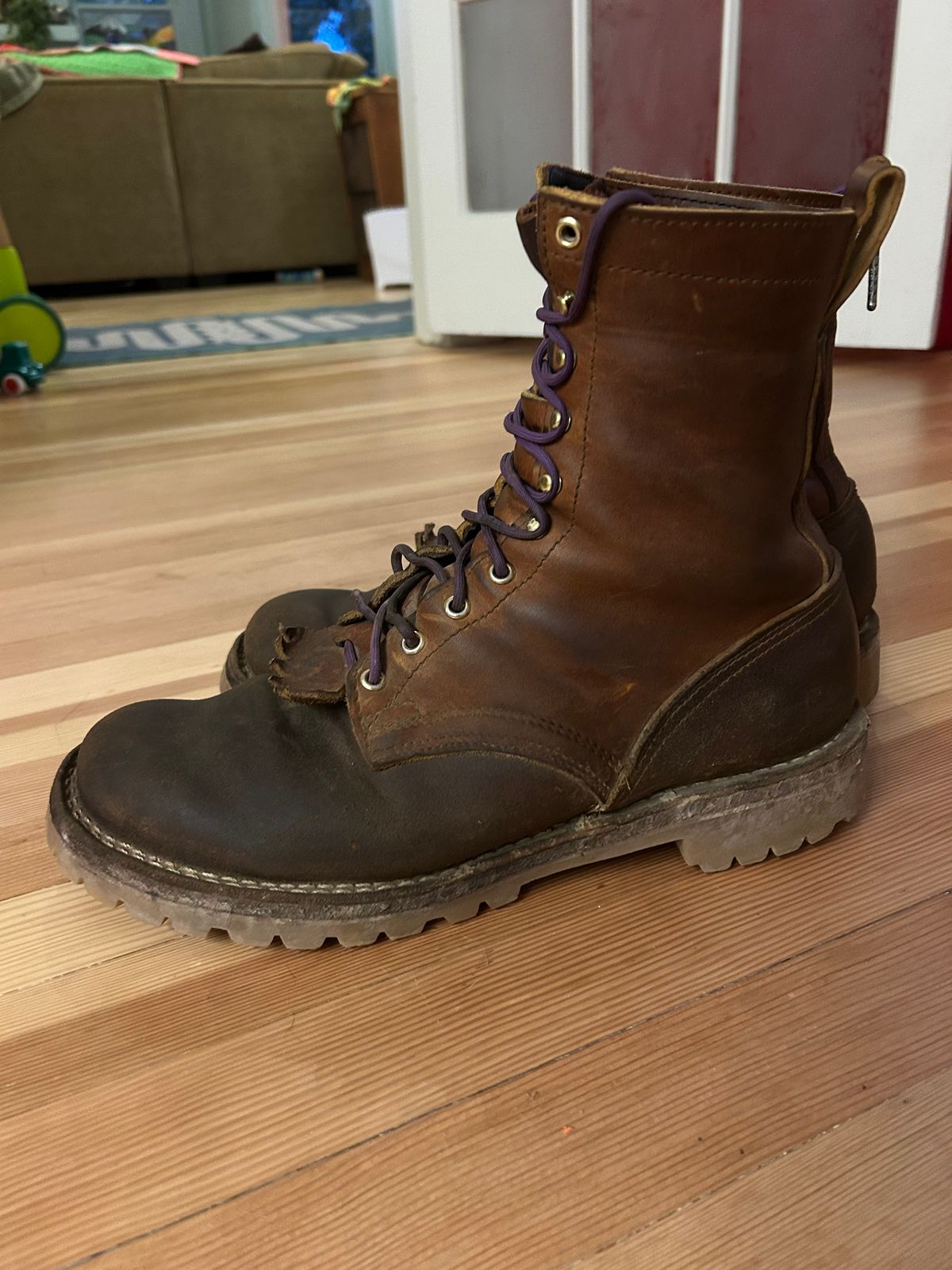 Photo by chippyben on December 4, 2025 of the Nicks Strider in Spokane Honey Smooth/ Waxed Flesh.