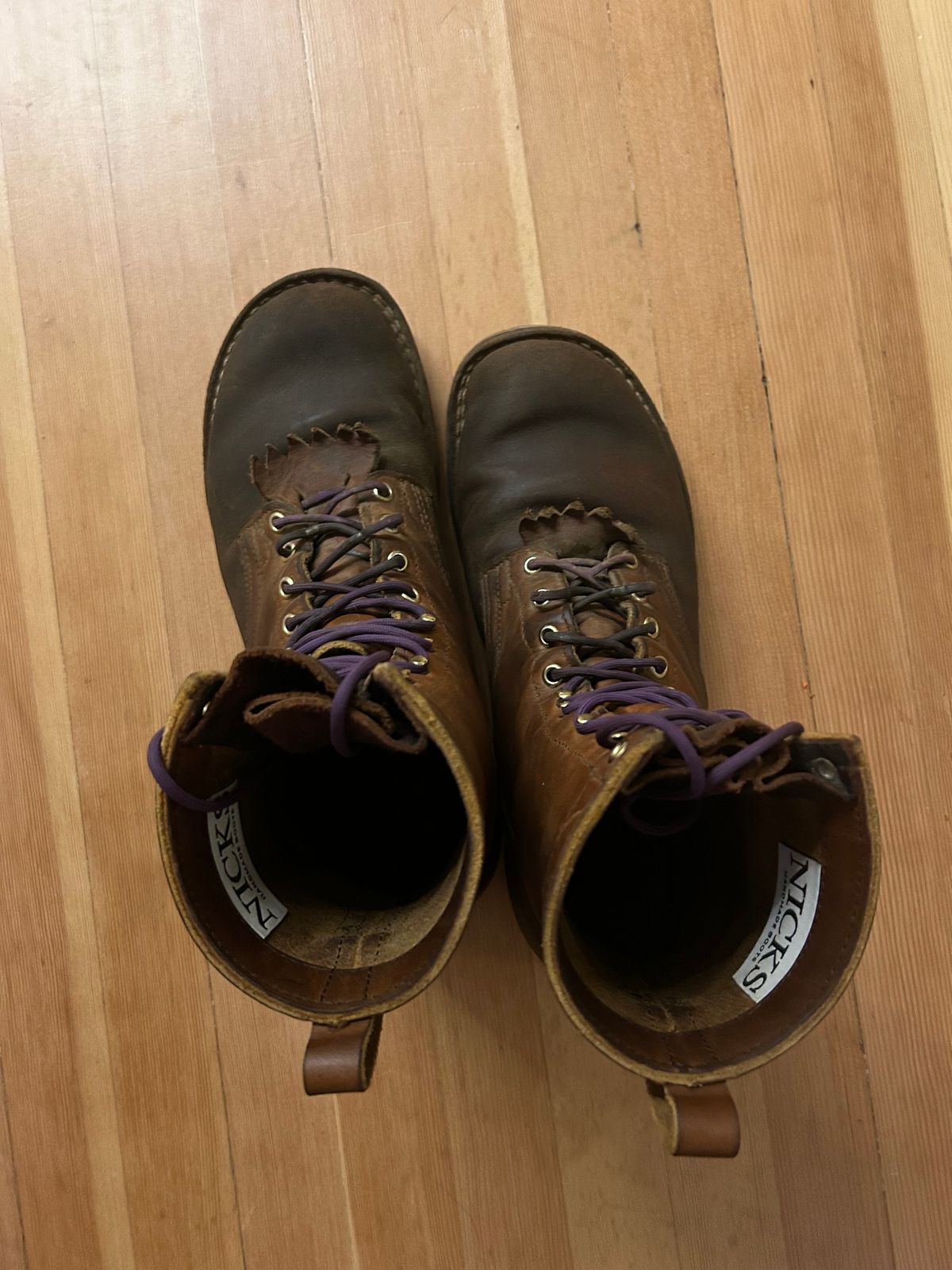 Photo by chippyben on December 4, 2025 of the Nicks Strider in Spokane Honey Smooth/ Waxed Flesh.