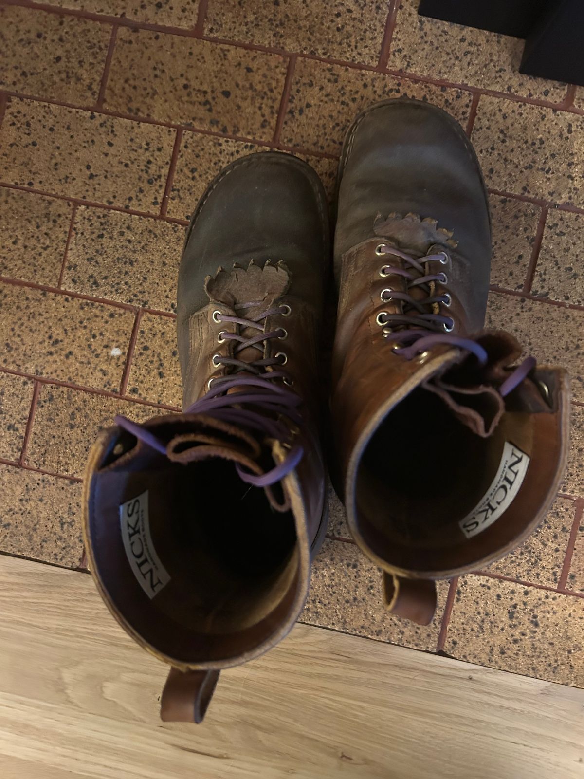 Photo by chippyben on January 4, 2026 of the Nicks Strider in Spokane Honey Smooth/ Waxed Flesh.