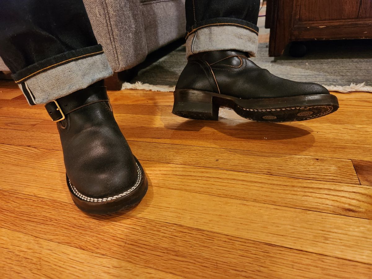 Photo by dufrau on March 15, 2026 of the Nicks Brakeman in Horween Black Waxed Flesh.