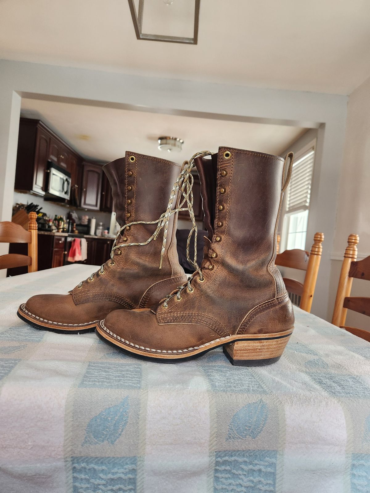 Photo by dufrau on January 1, 2026 of the Nicks Packer in Horween Predator Natural.