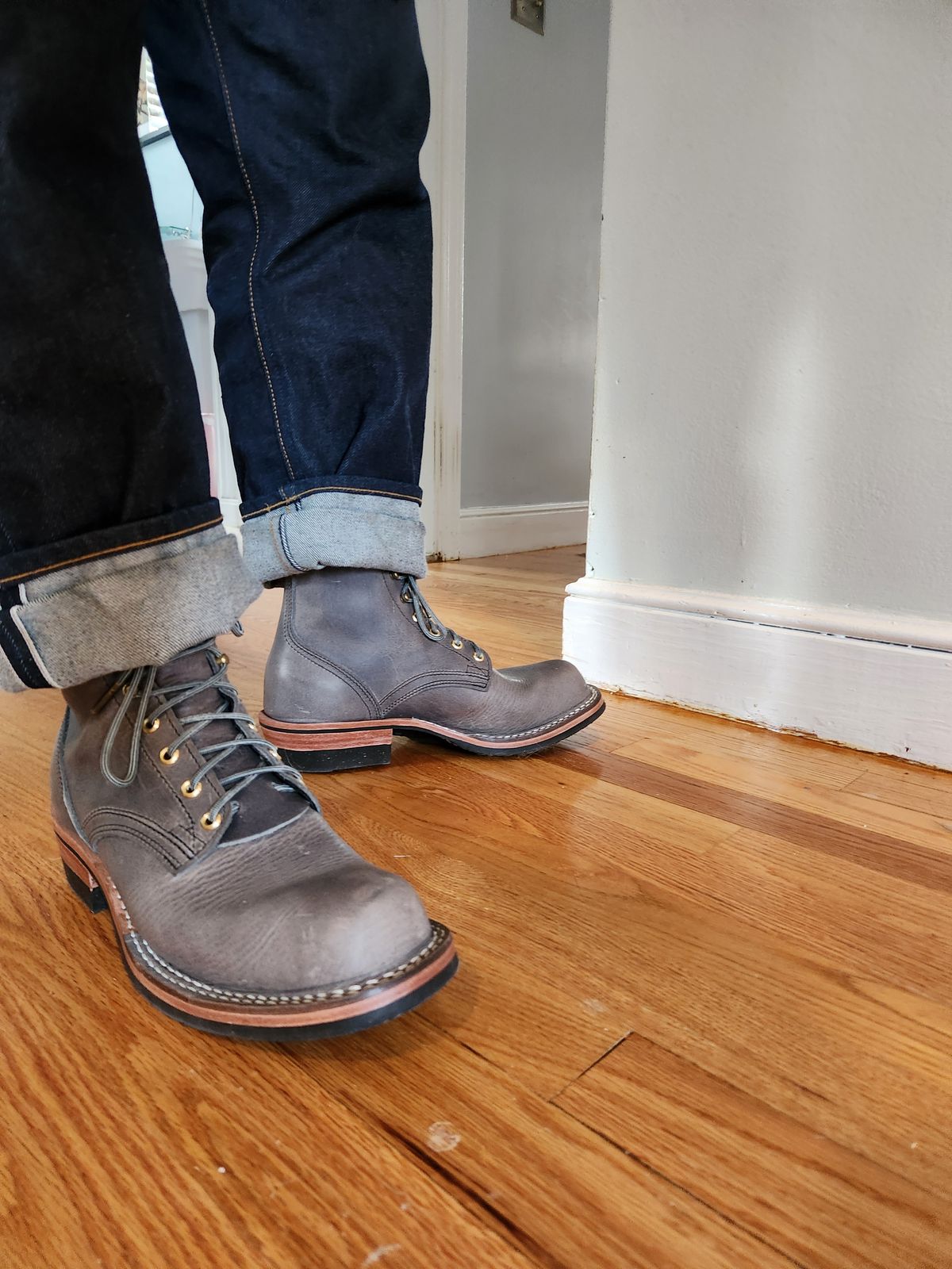 Photo by dufrau on March 28, 2026 of the Nicks Prospector in Horween Light Grey Cyprus.